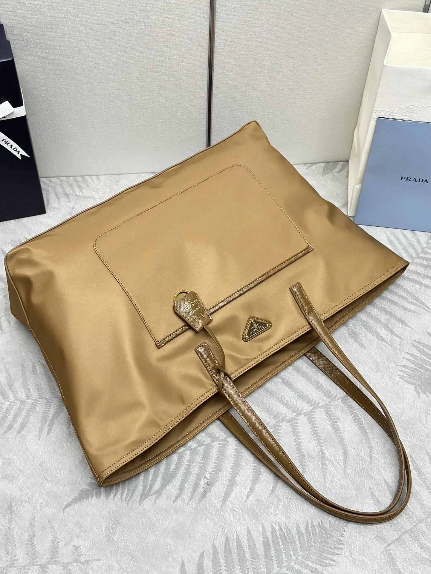 Nylon Large Tote Bag 1BG527 D69011375 — view 3