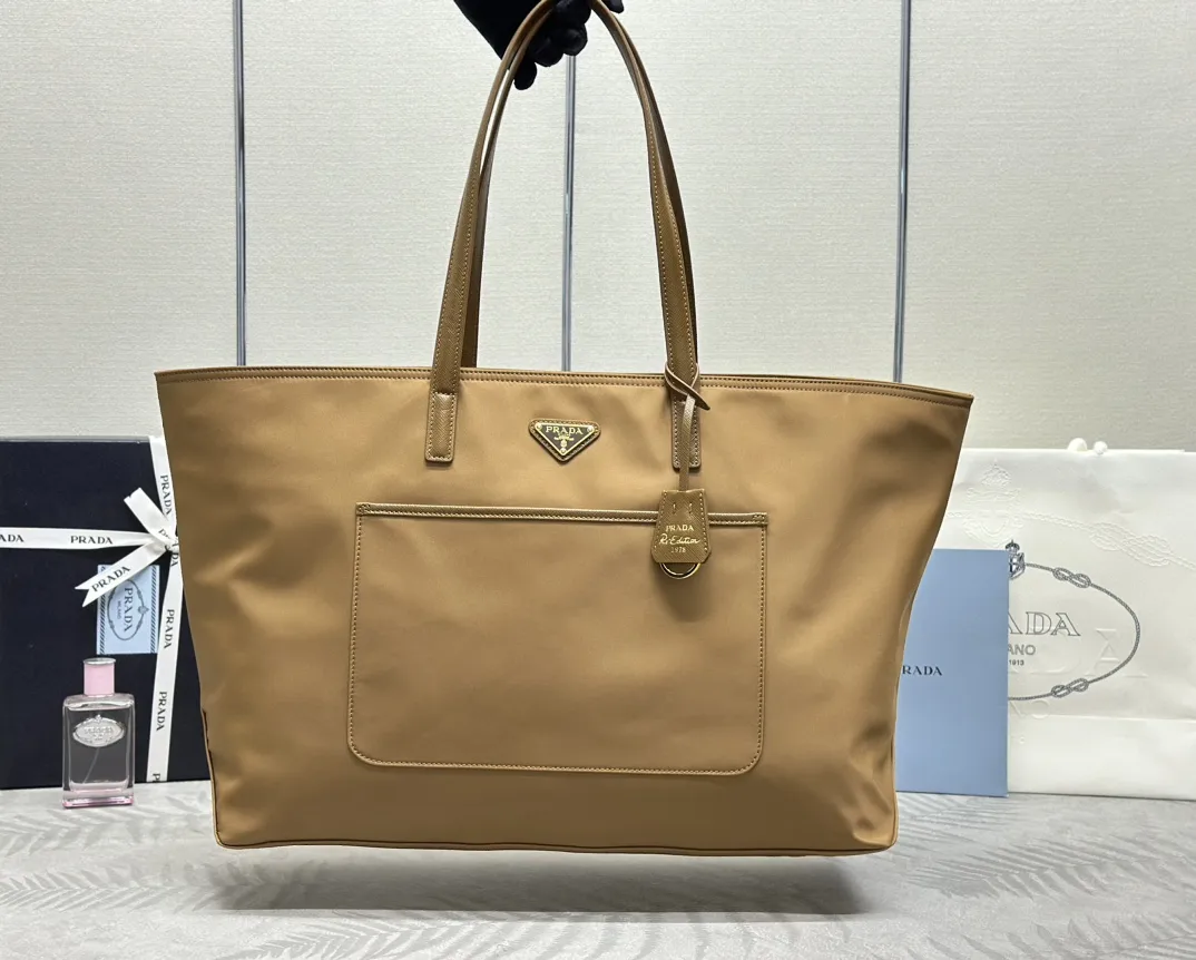 Nylon Large Tote Bag 1BG527 D69011375 — view 4