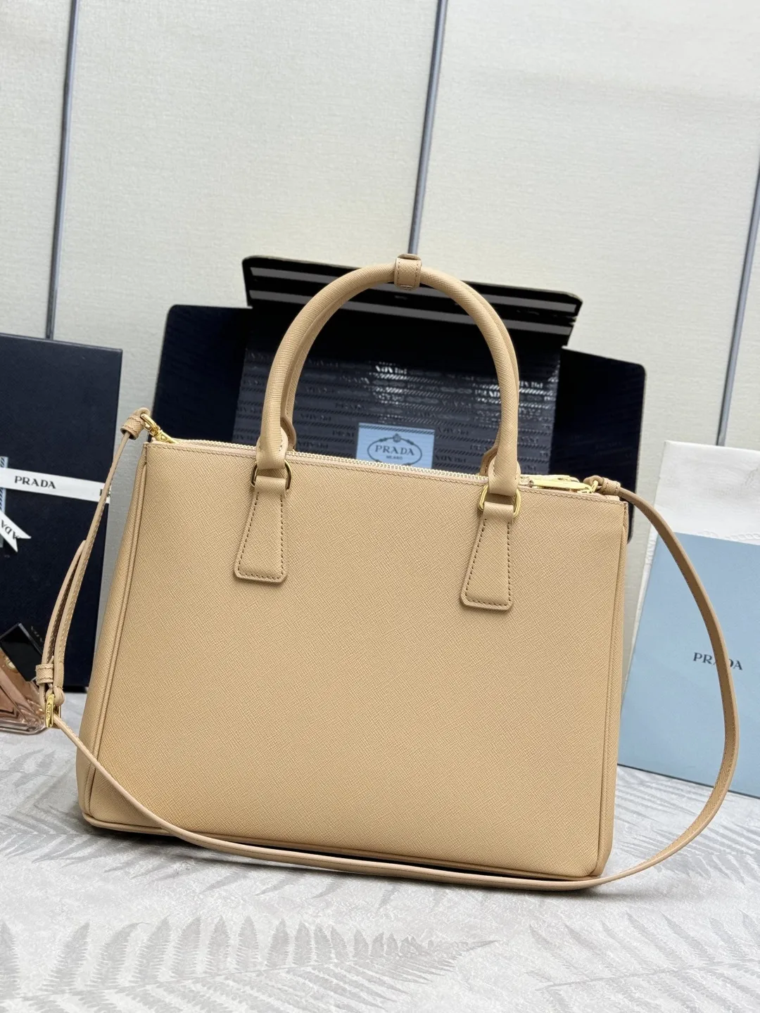 Saffiano Leather Double Handle Tote Bag D104011380 — view 2