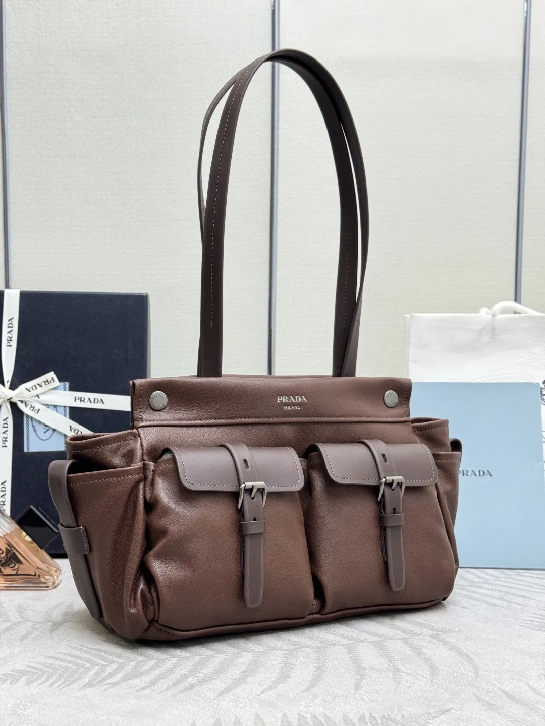 Prada 1BG645 Leather Tote Bag D114011382 — view 4