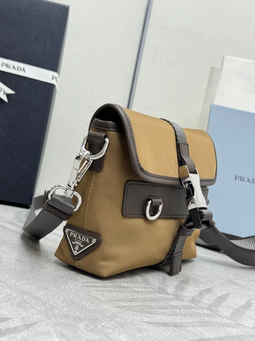 Re-Nylon Color-Block Crossbody Phone Bag D64011385 — view 3