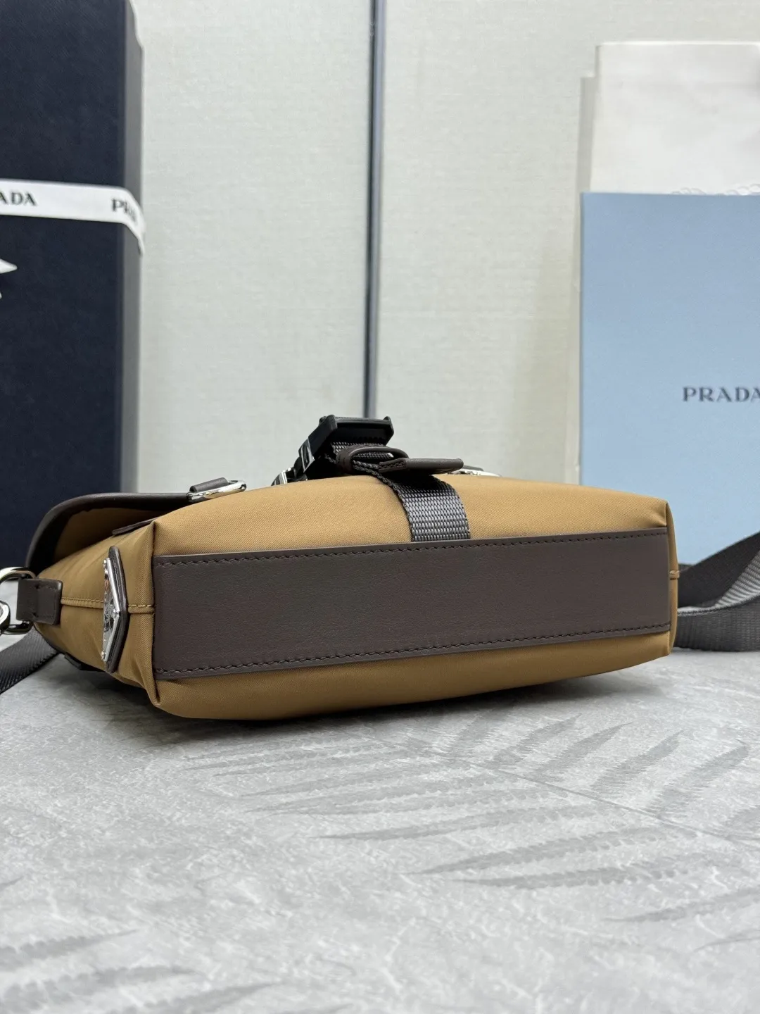 Re-Nylon Color-Block Crossbody Phone Bag D64011385 — view 5
