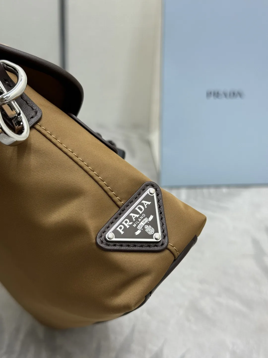 Re-Nylon Color-Block Crossbody Phone Bag D64011385 — view 7