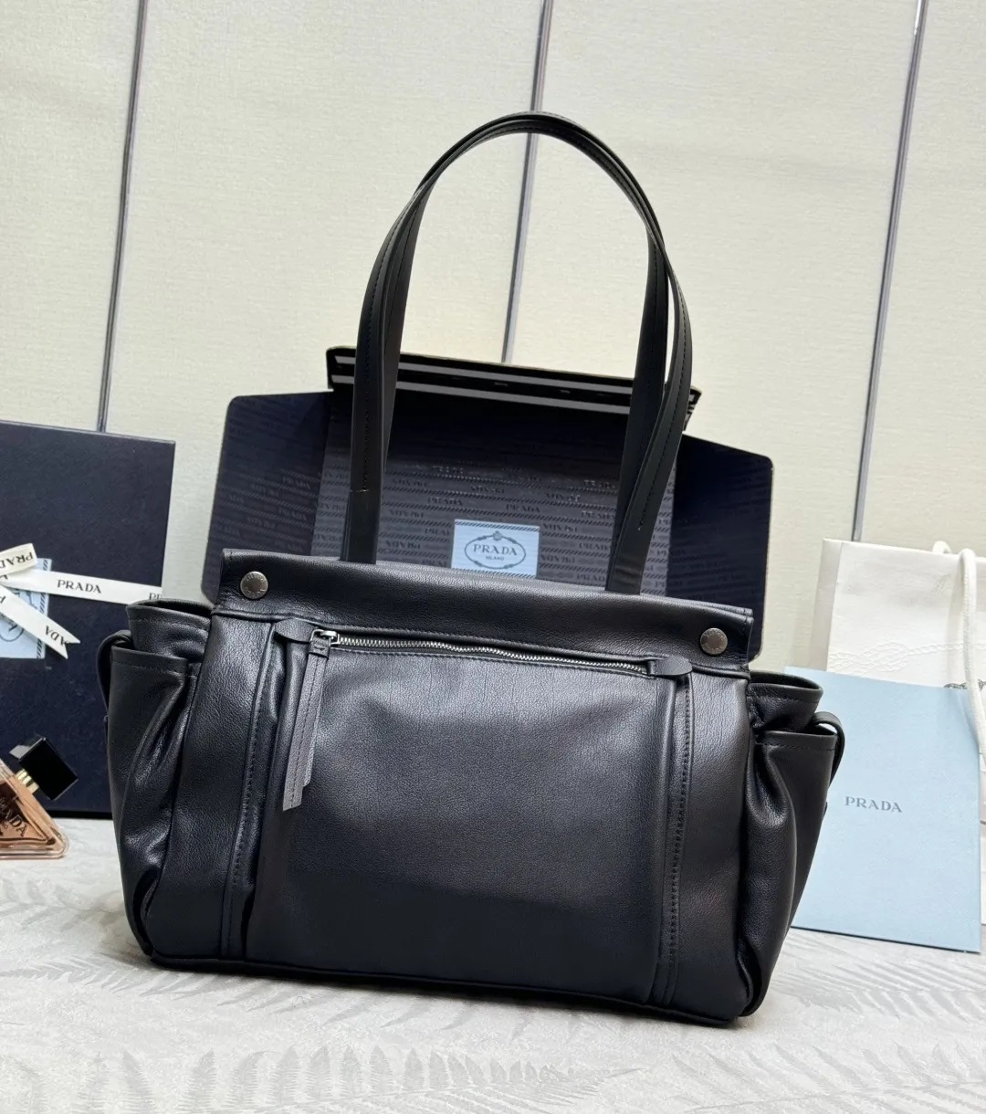 Prada Large 1BG644 Leather Tote Bag D131011386 — view 2