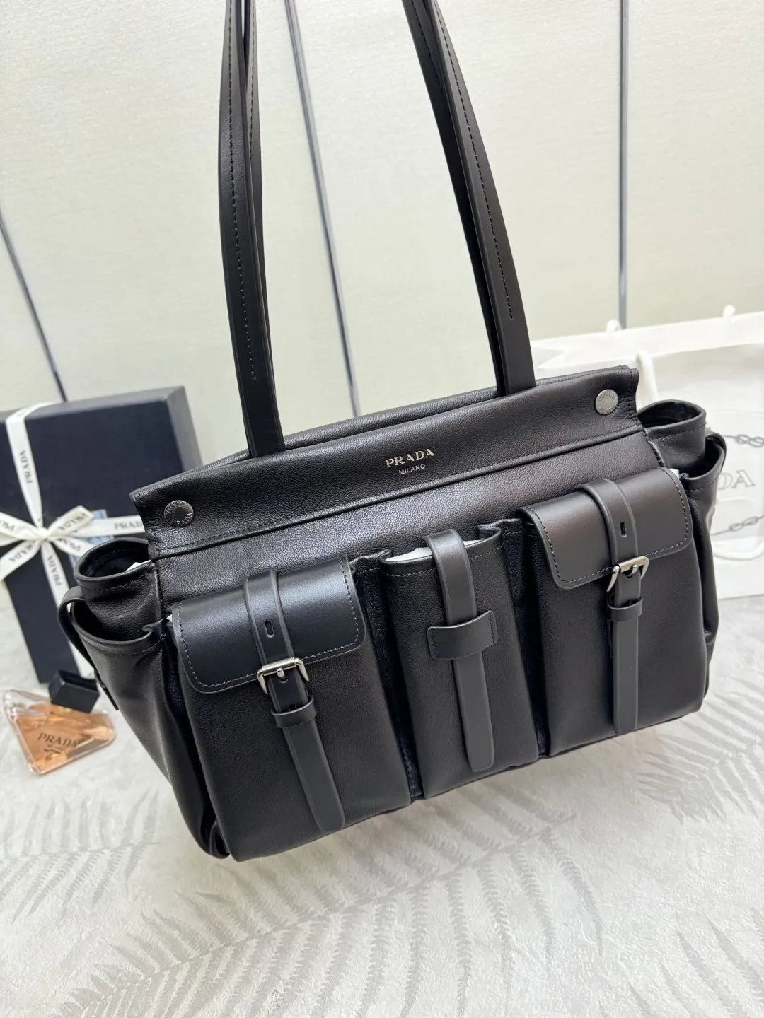 Prada Large 1BG644 Leather Tote Bag D131011386 — view 5