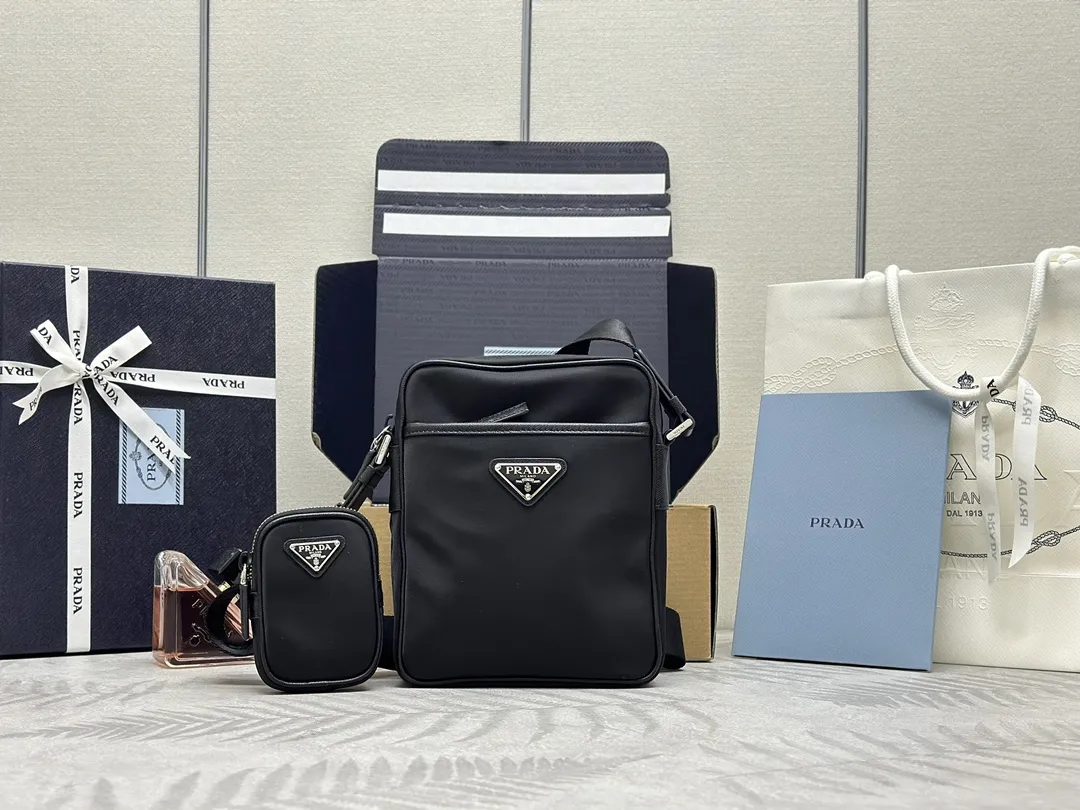 Nylon Re-Edition Three-in-One Crossbody Bag D65011393