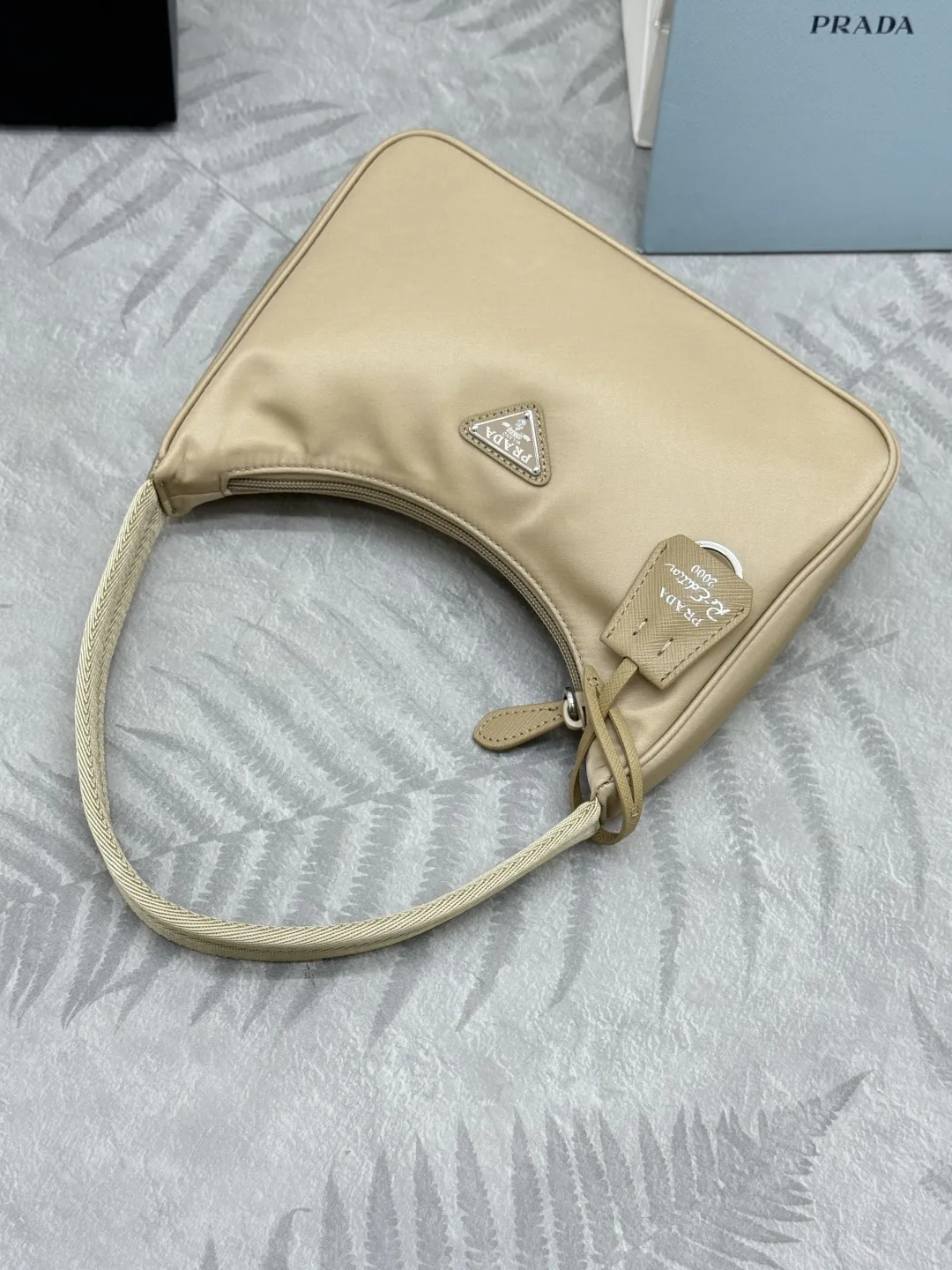 Re-Edition 2000 Nylon Shoulder Bag D54011395 — view 4