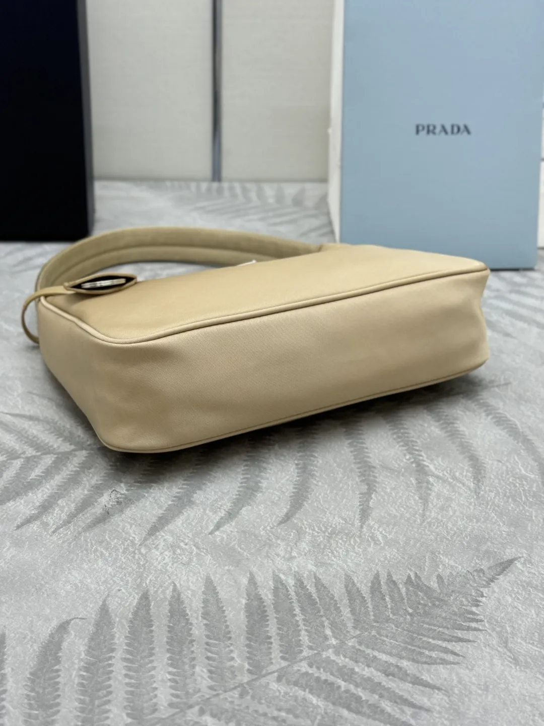 Re-Edition 2000 Nylon Shoulder Bag D54011395 — view 5