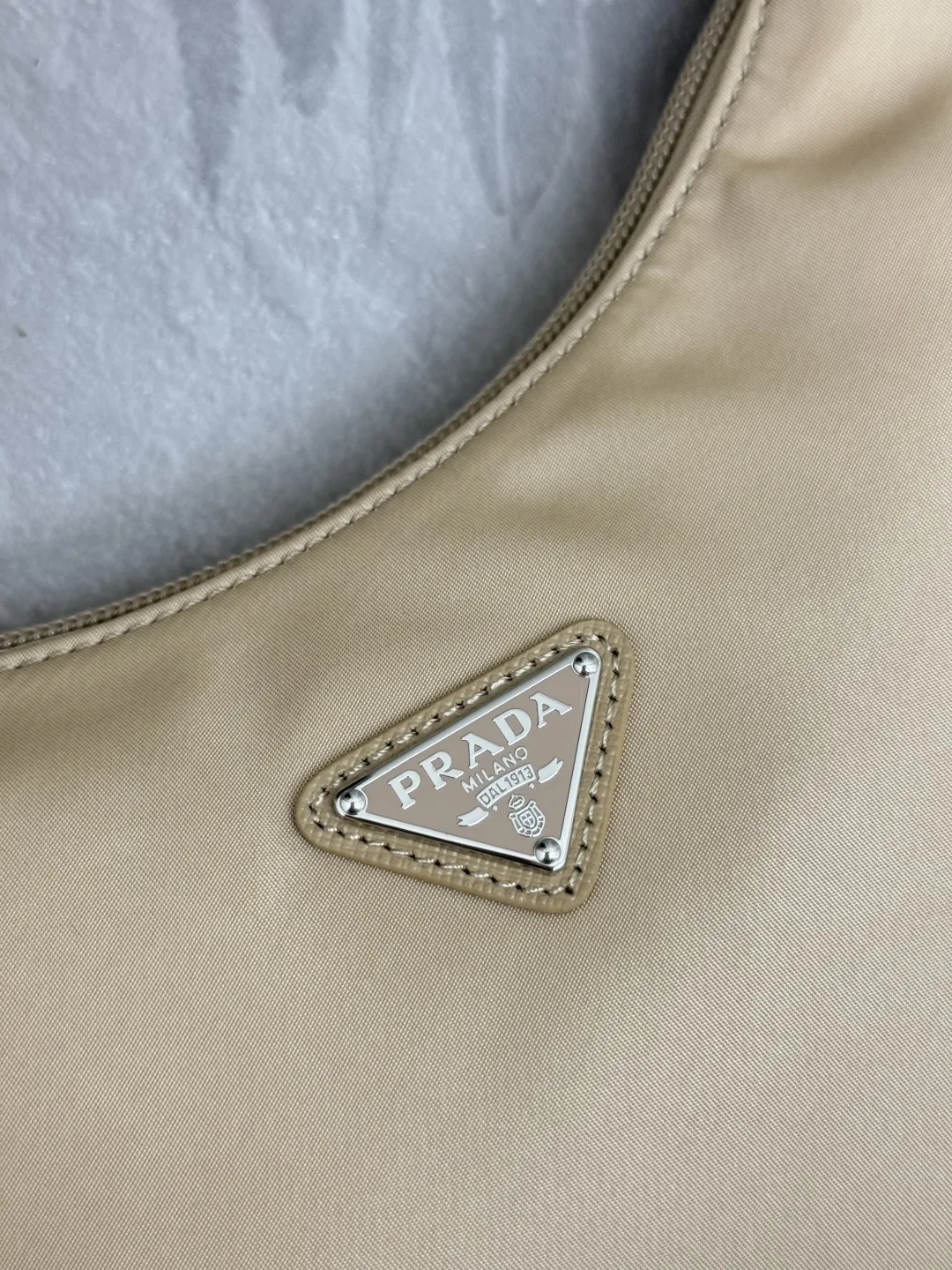 Re-Edition 2000 Nylon Shoulder Bag D54011395 — view 6