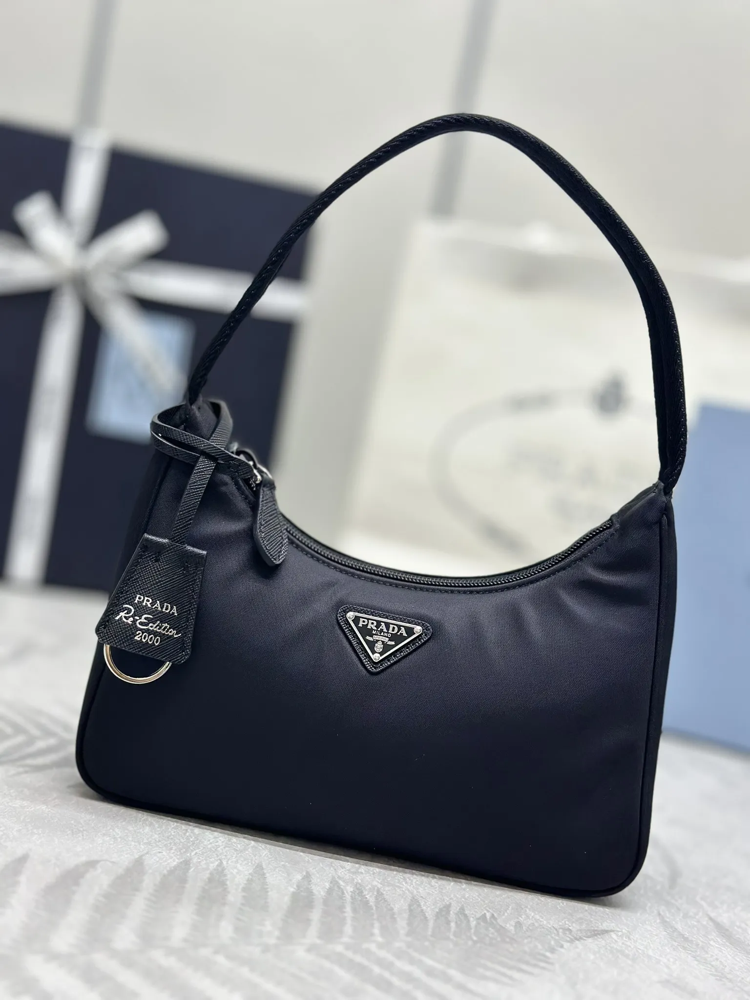 Prada Re-Edition 2000 Nylon Shoulder Bag D54011396