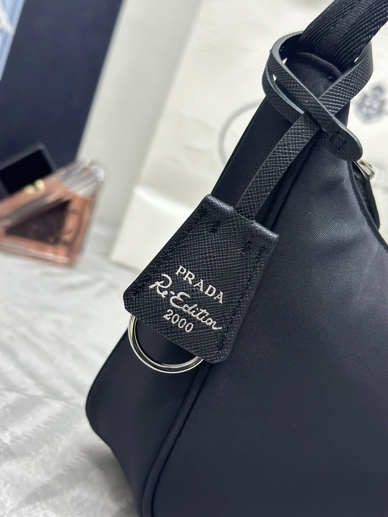 Prada Re-Edition 2000 Nylon Shoulder Bag D54011396 — view 6