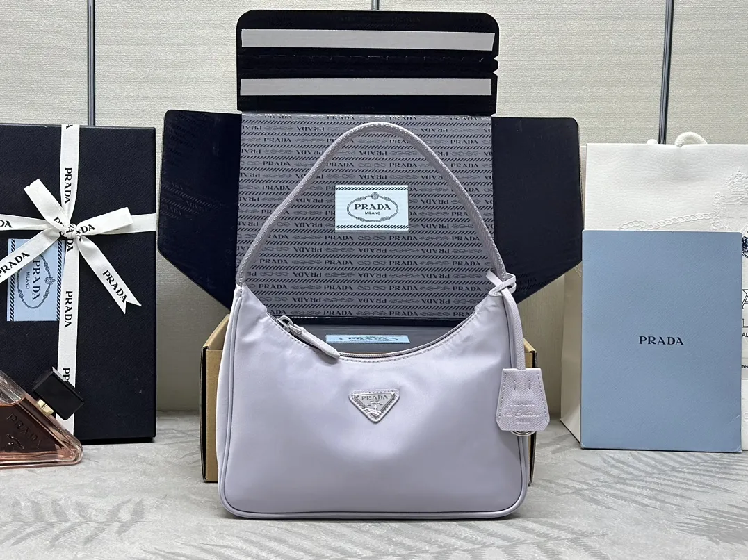 Prada Re-Edition 2000 Nylon Shoulder Bag D54011397