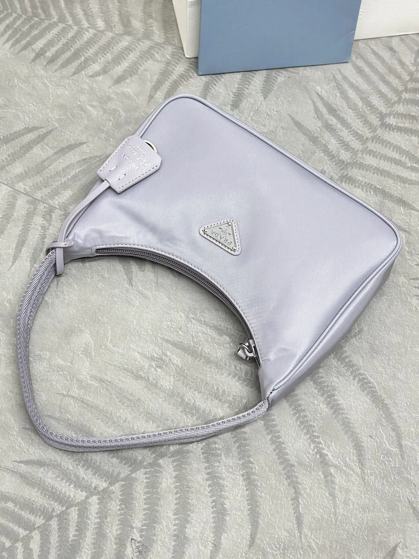 Prada Re-Edition 2000 Nylon Shoulder Bag D54011397 — view 4