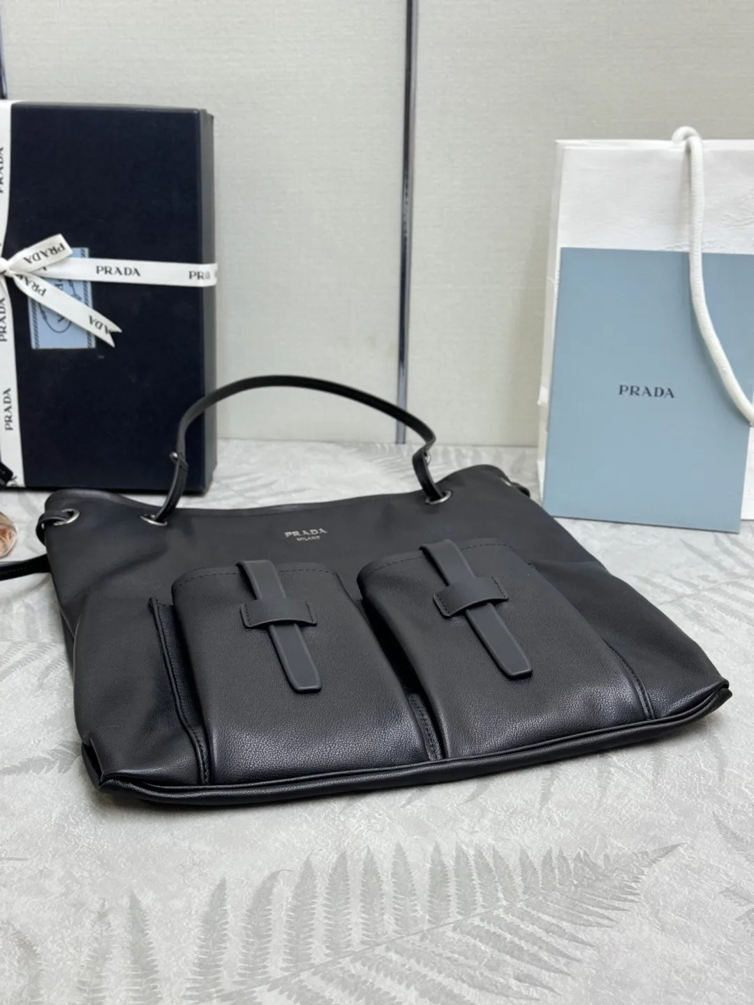 Leather Tote Bag with Drawstring Closure D104011399 — view 5