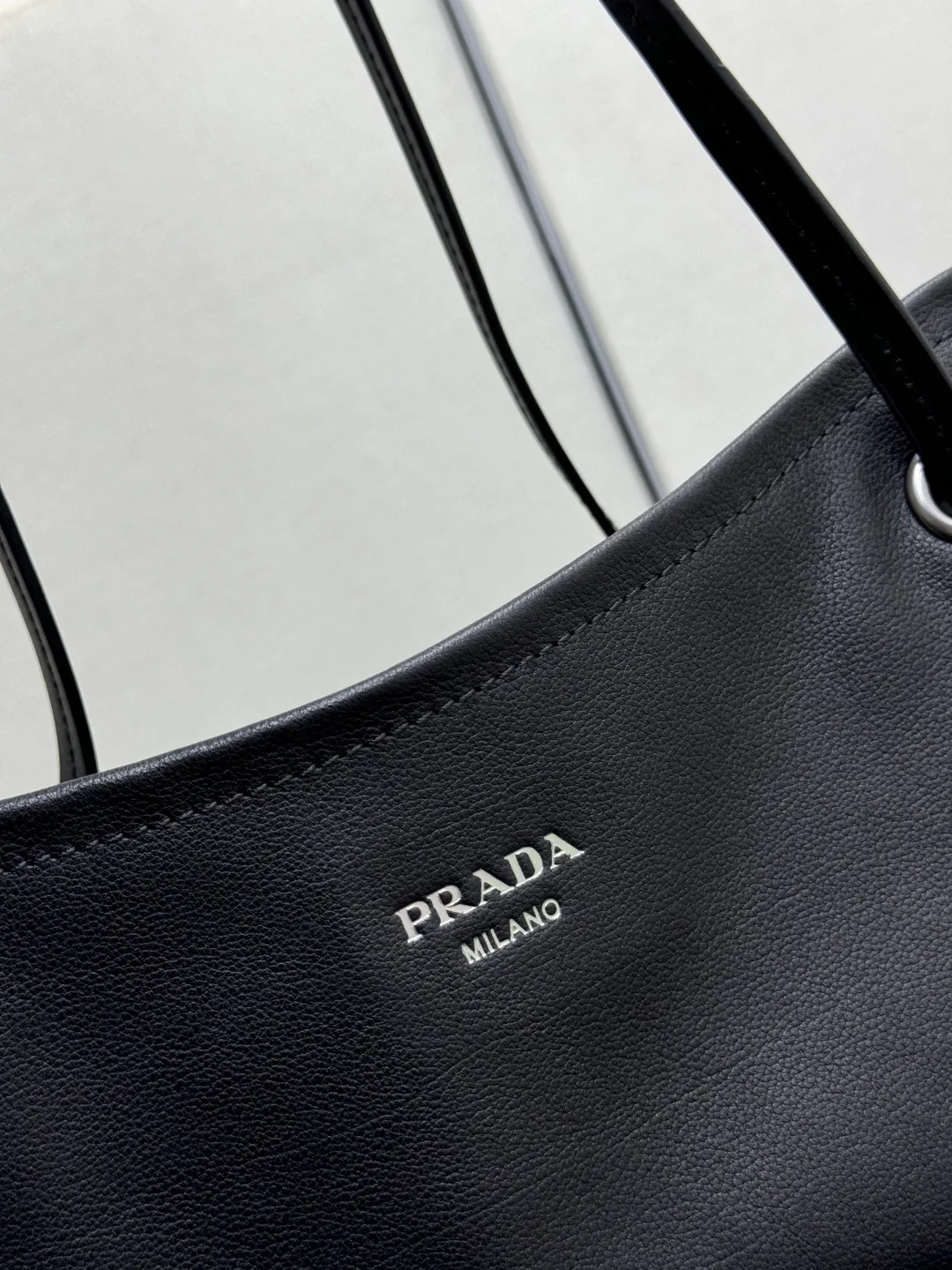 Leather Tote Bag with Drawstring Closure D104011399 — view 7