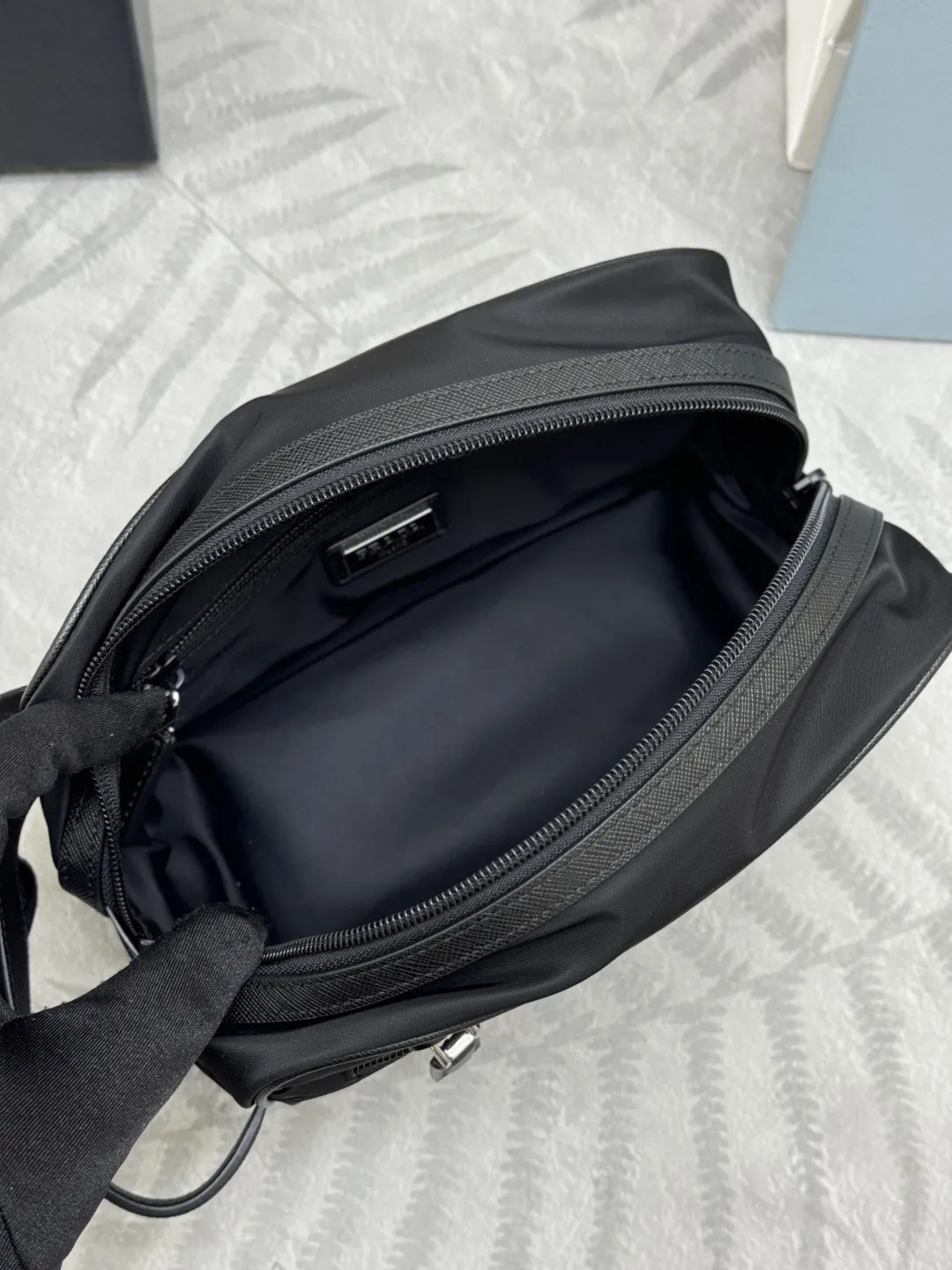 Re-Nylon Travel Pouch with Saffiano Handle D61011403 — view 8