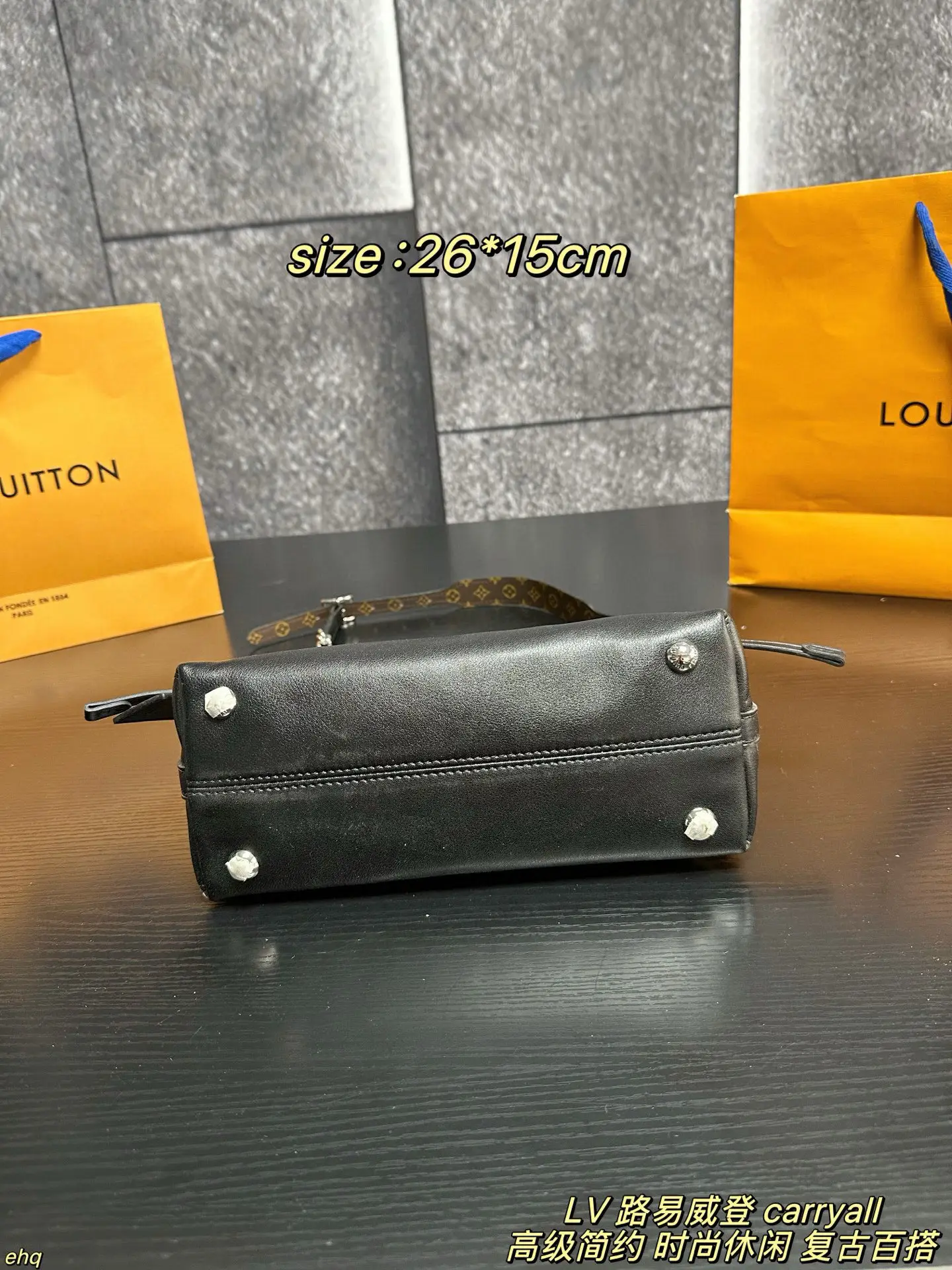 Louis Vuitton Carryall Small Lambskin Shoulder Bag D37511408 — view 5