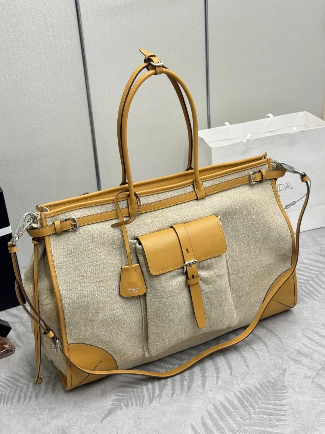 Soft Lux Linen and Leather Tote Bag D118018580 — view 3
