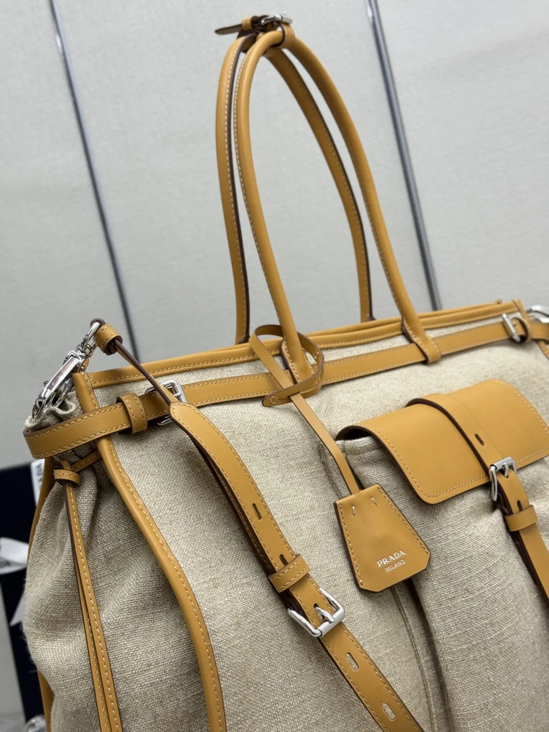 Soft Lux Linen and Leather Tote Bag D118018580 — view 5
