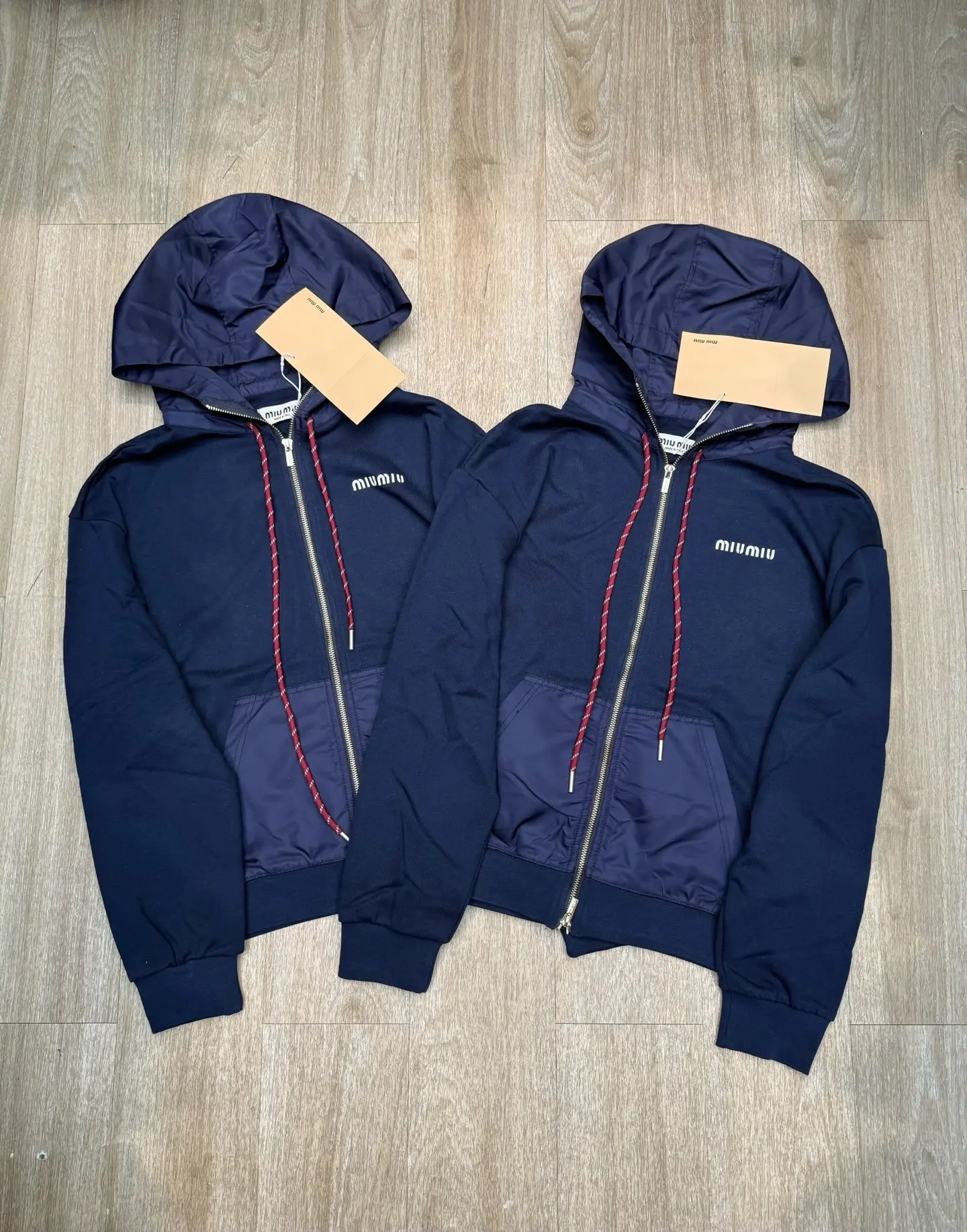 Logo Embroidered Zip-Up Hoodie D11916086