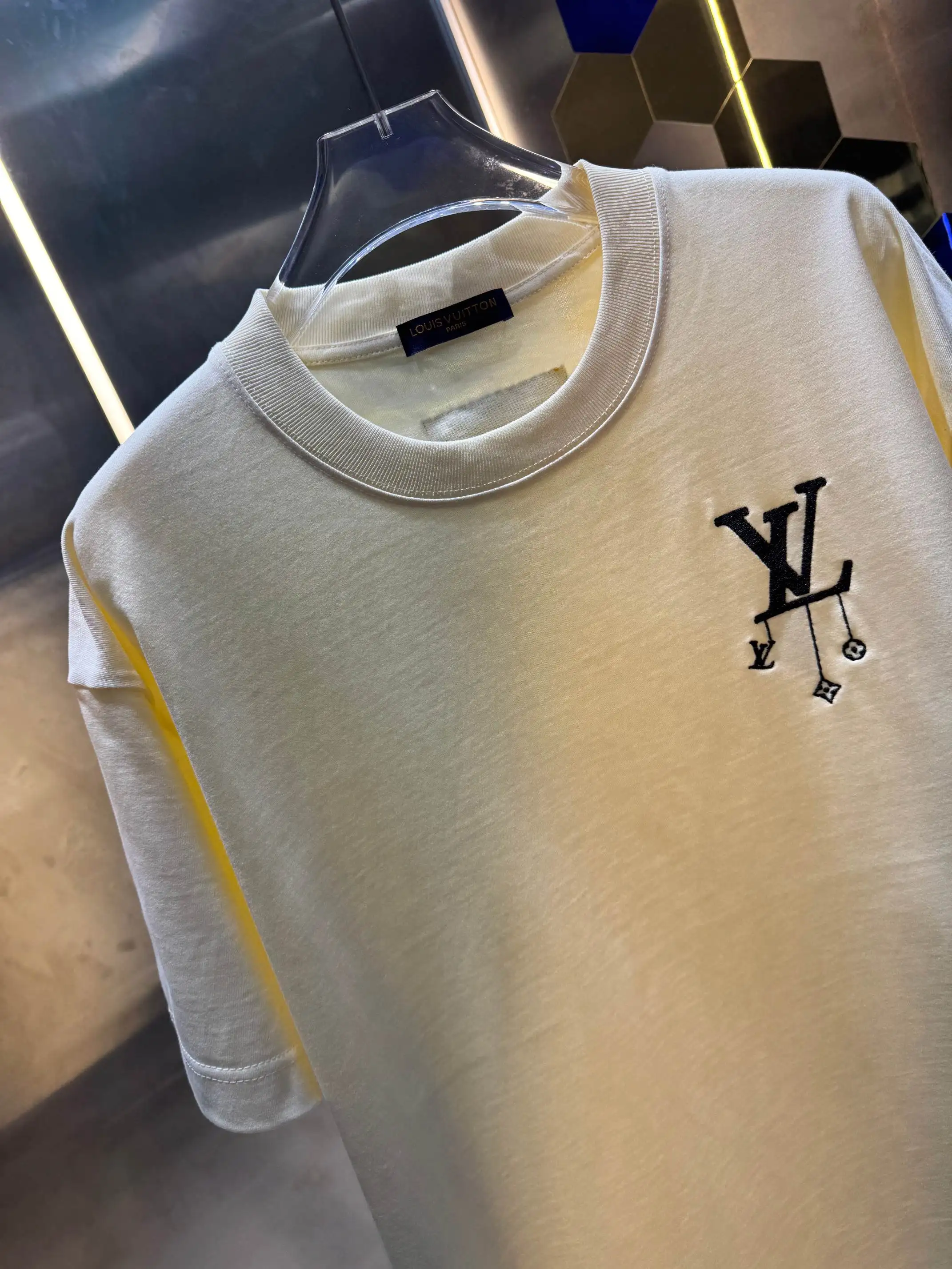 Embroidered Logo Relaxed T-Shirt D13513403 — view 2