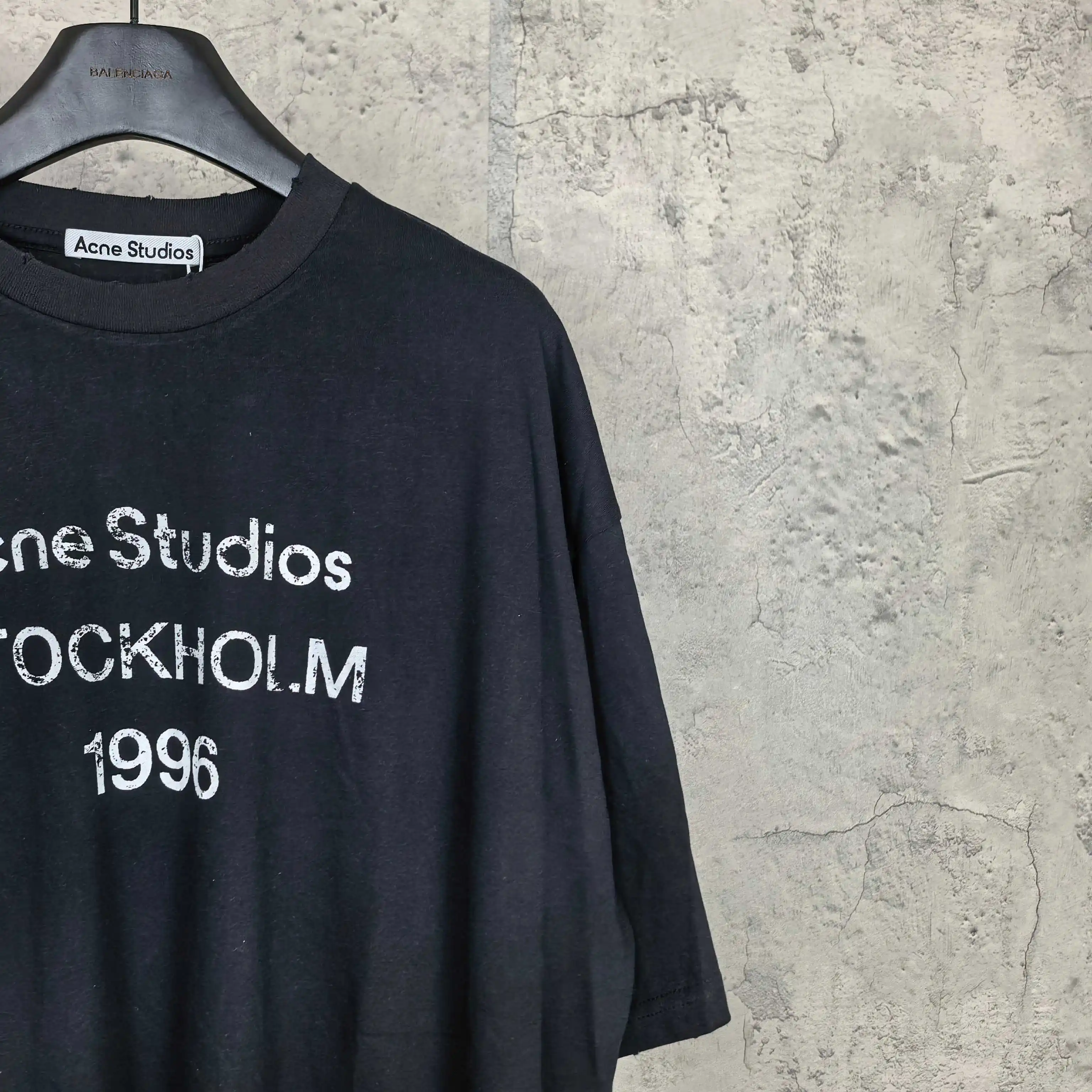 1996 Logo Distressed Cotton T-Shirt D13524575 — view 9