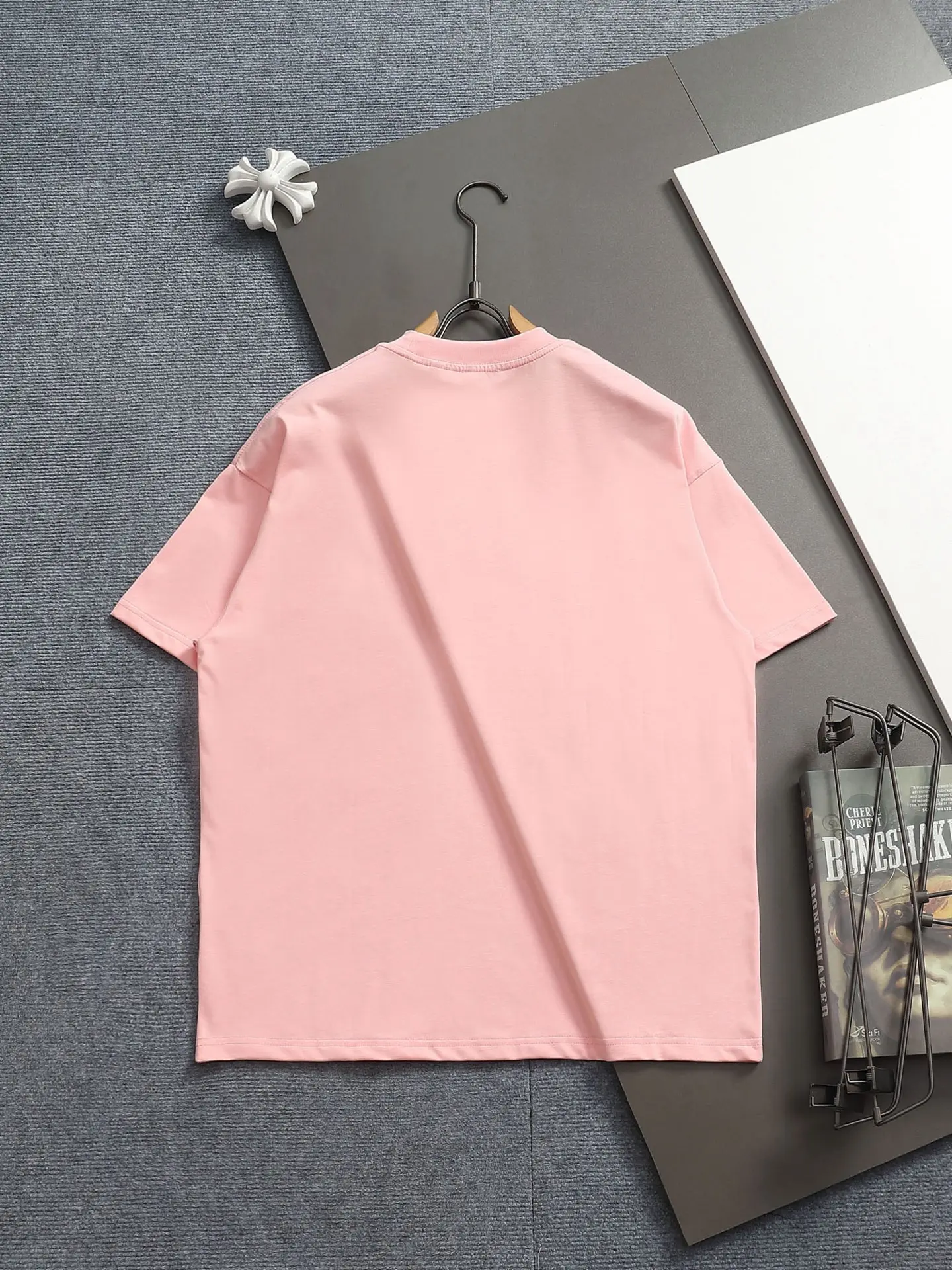 EKD Appliqué Oversized Cotton T-Shirt D13513684 — view 2