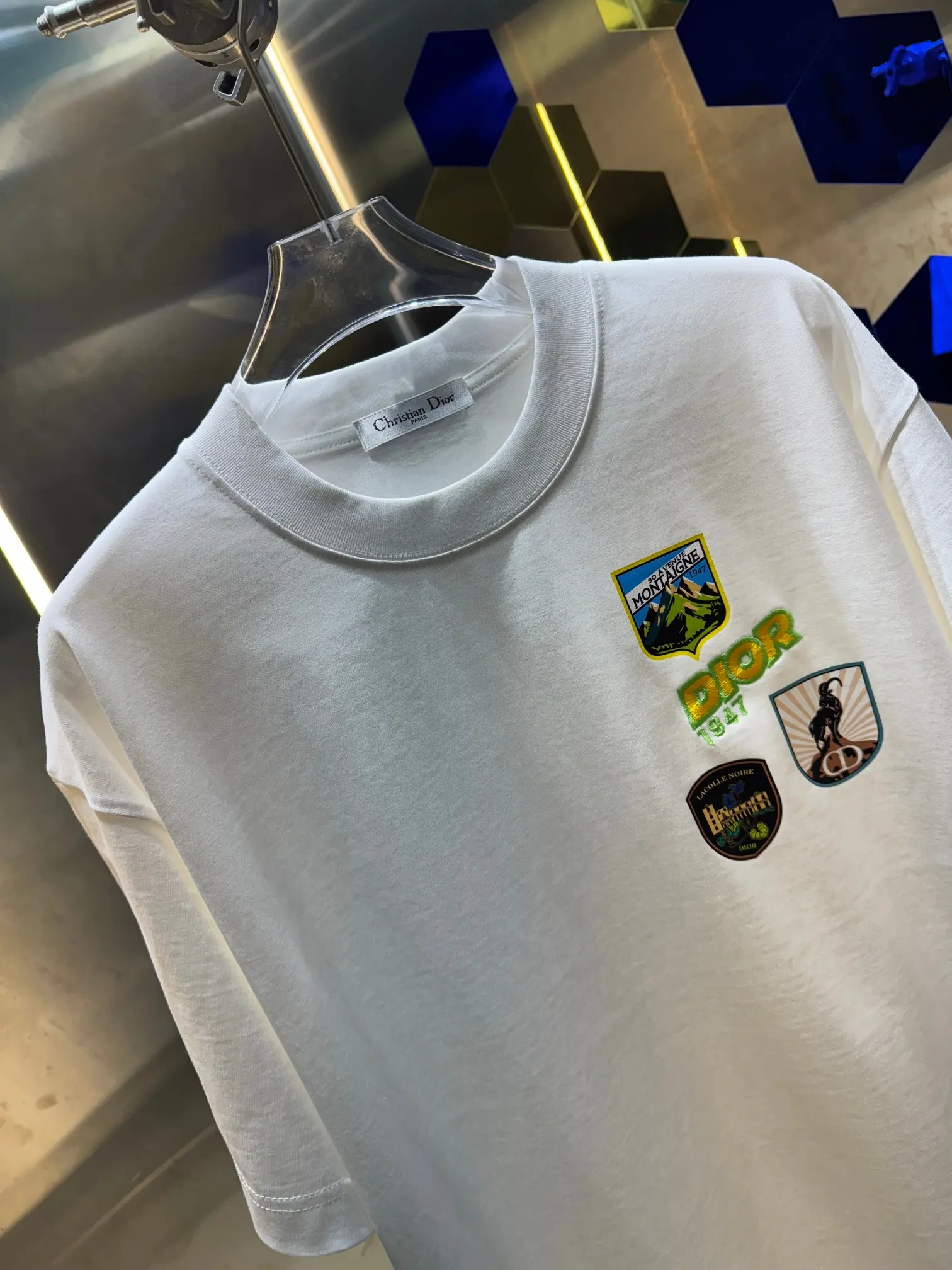 Logo Patch Embroidered Cotton T-Shirt D13513394 — view 3
