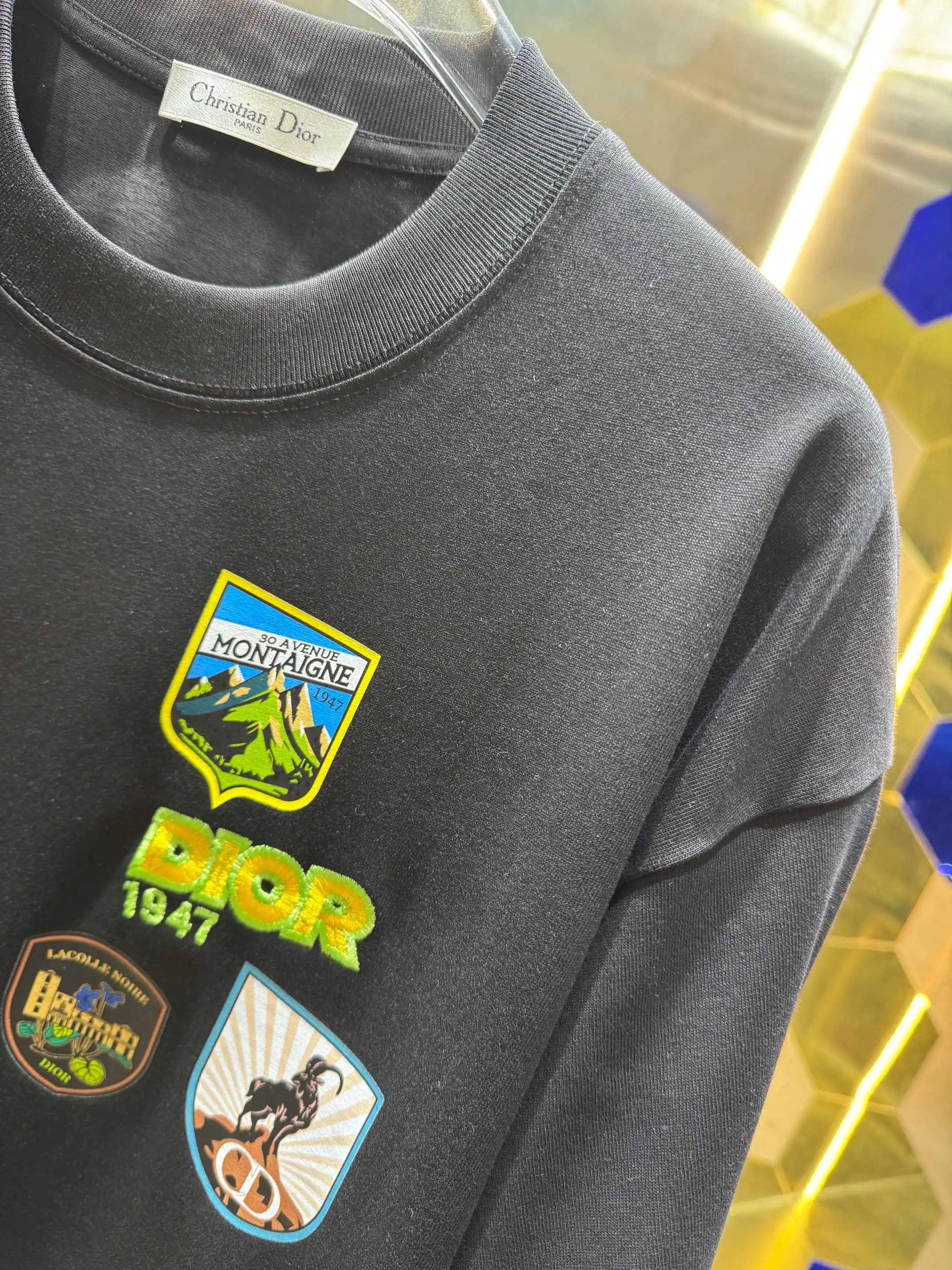 Logo Patch Embroidered Cotton T-Shirt D13513393 — view 3