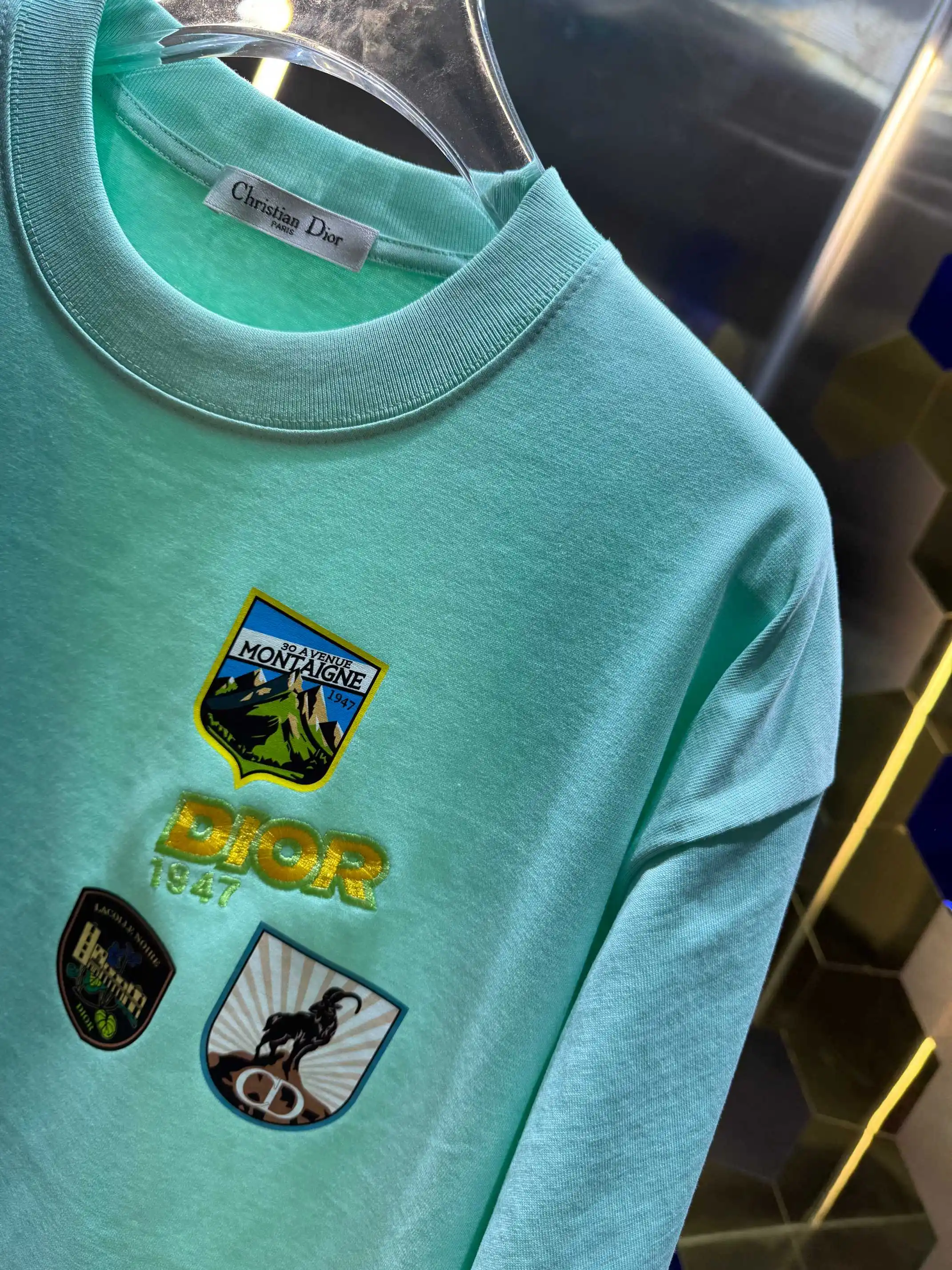 Logo Patch Embroidered Cotton T-Shirt D13513395 — view 3