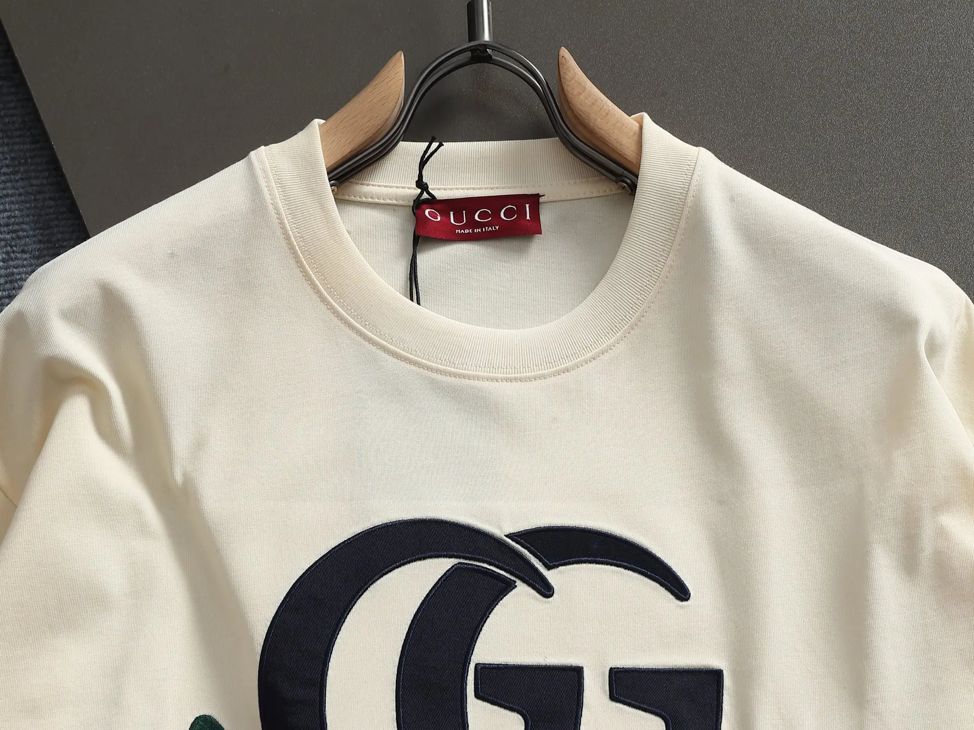 Interlocking G Embroidered Cotton T-Shirt D13513680 — view 3