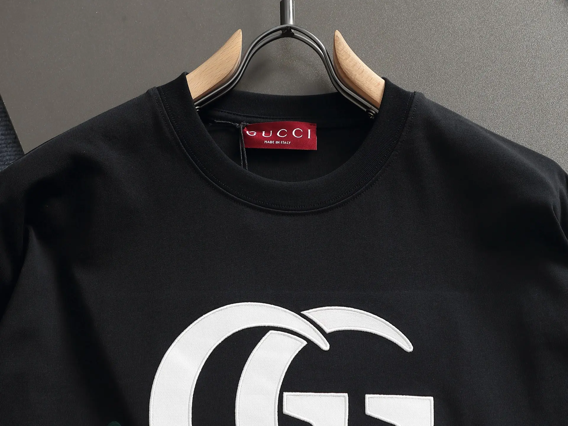 Interlocking G Embroidered Cotton T-Shirt D13513679 — view 3