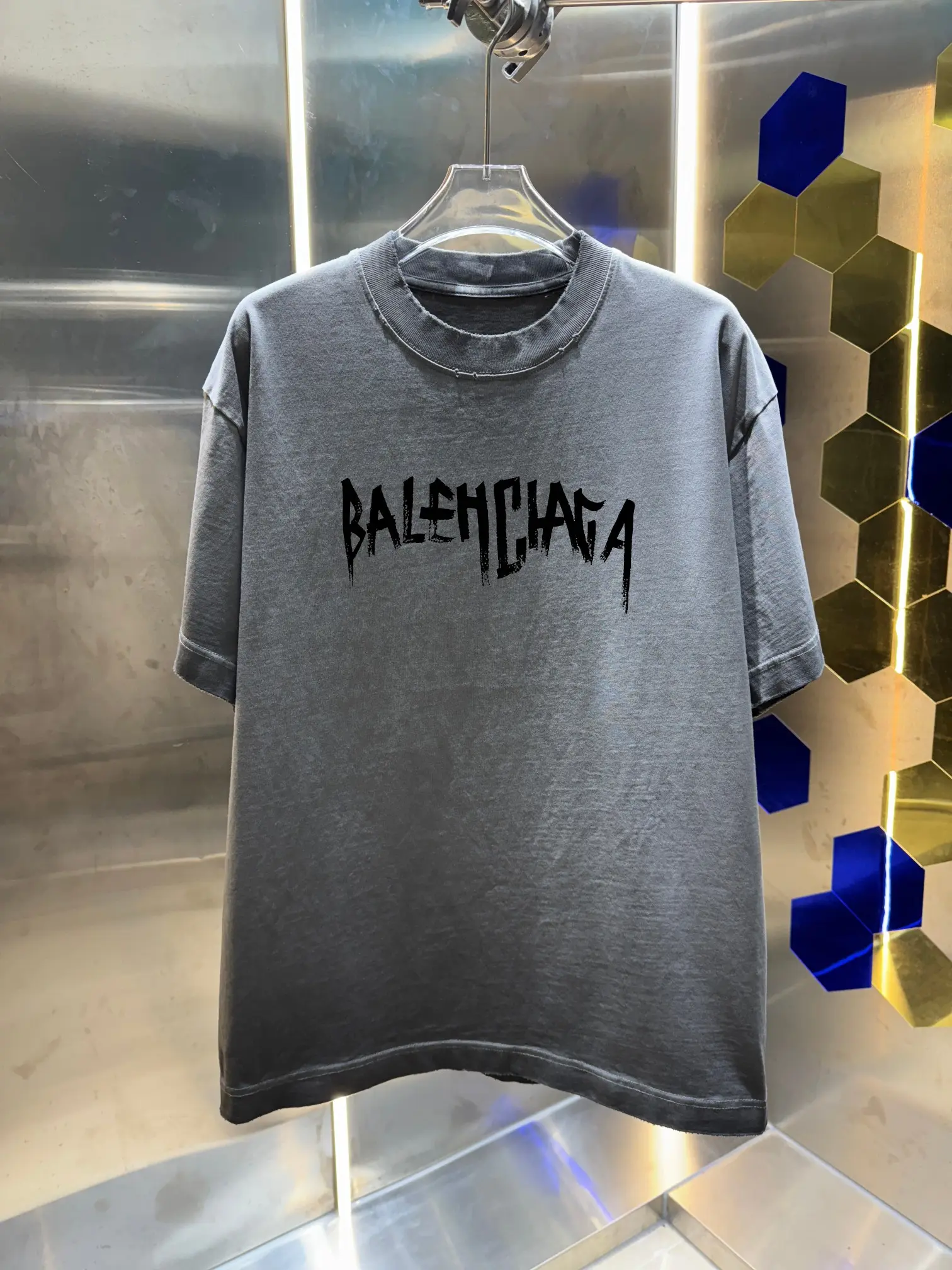 Logo Print Distressed Cotton T-Shirt D14013419