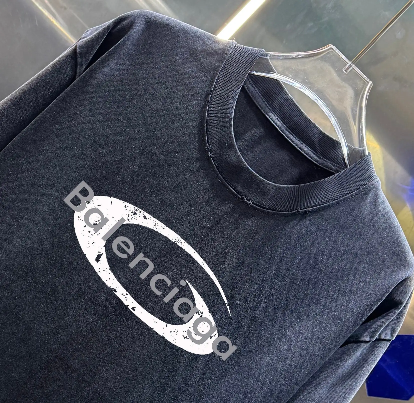 Logo Print Distressed Washed Cotton T-Shirt D14013422 — view 2