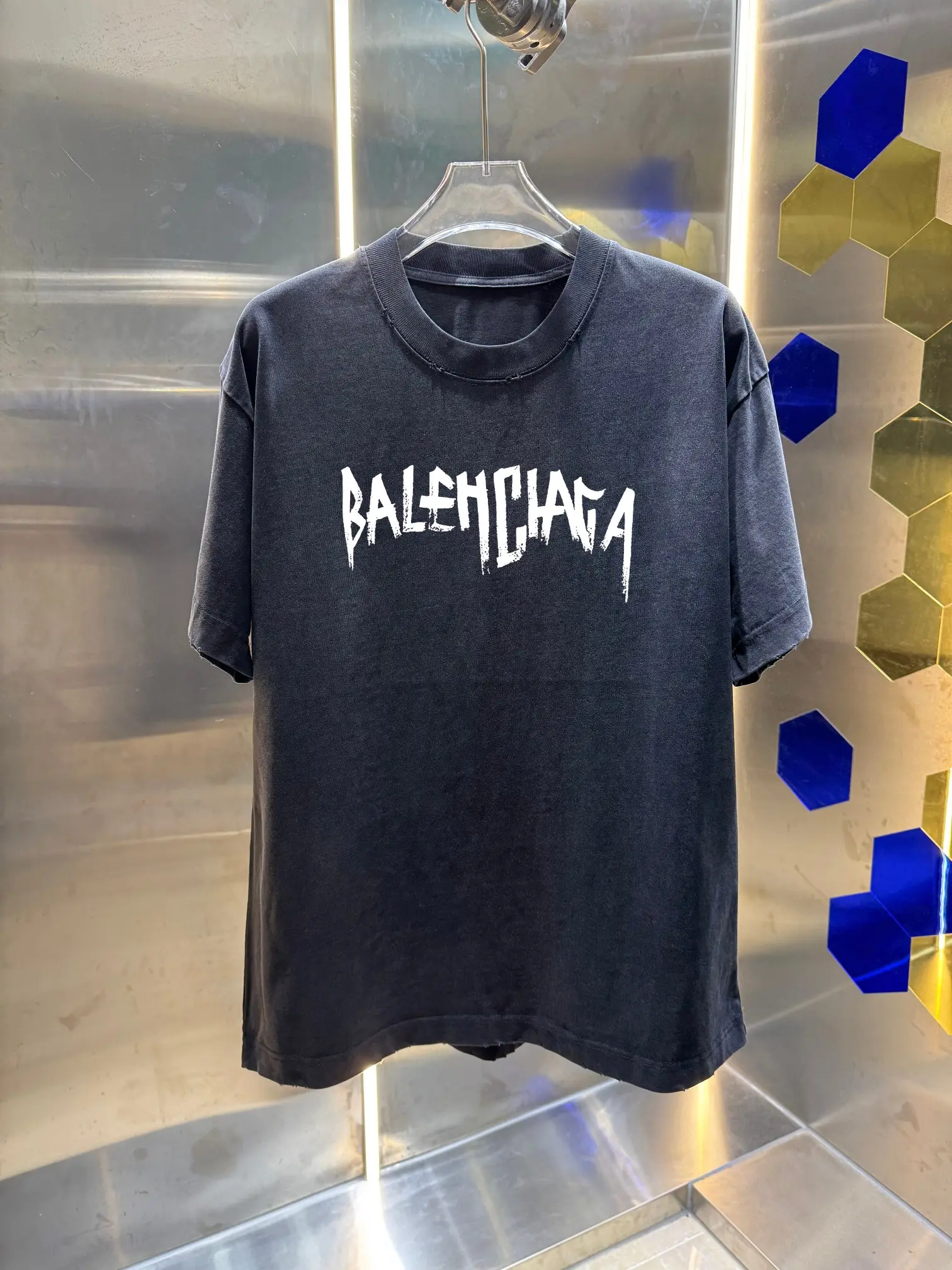 Logo Print Distressed Cotton T-Shirt D14013418
