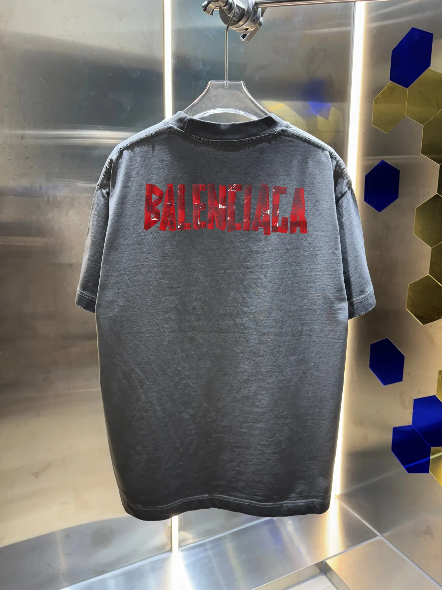 Logo Print Distressed Cotton T-Shirt D14013411 — view 3