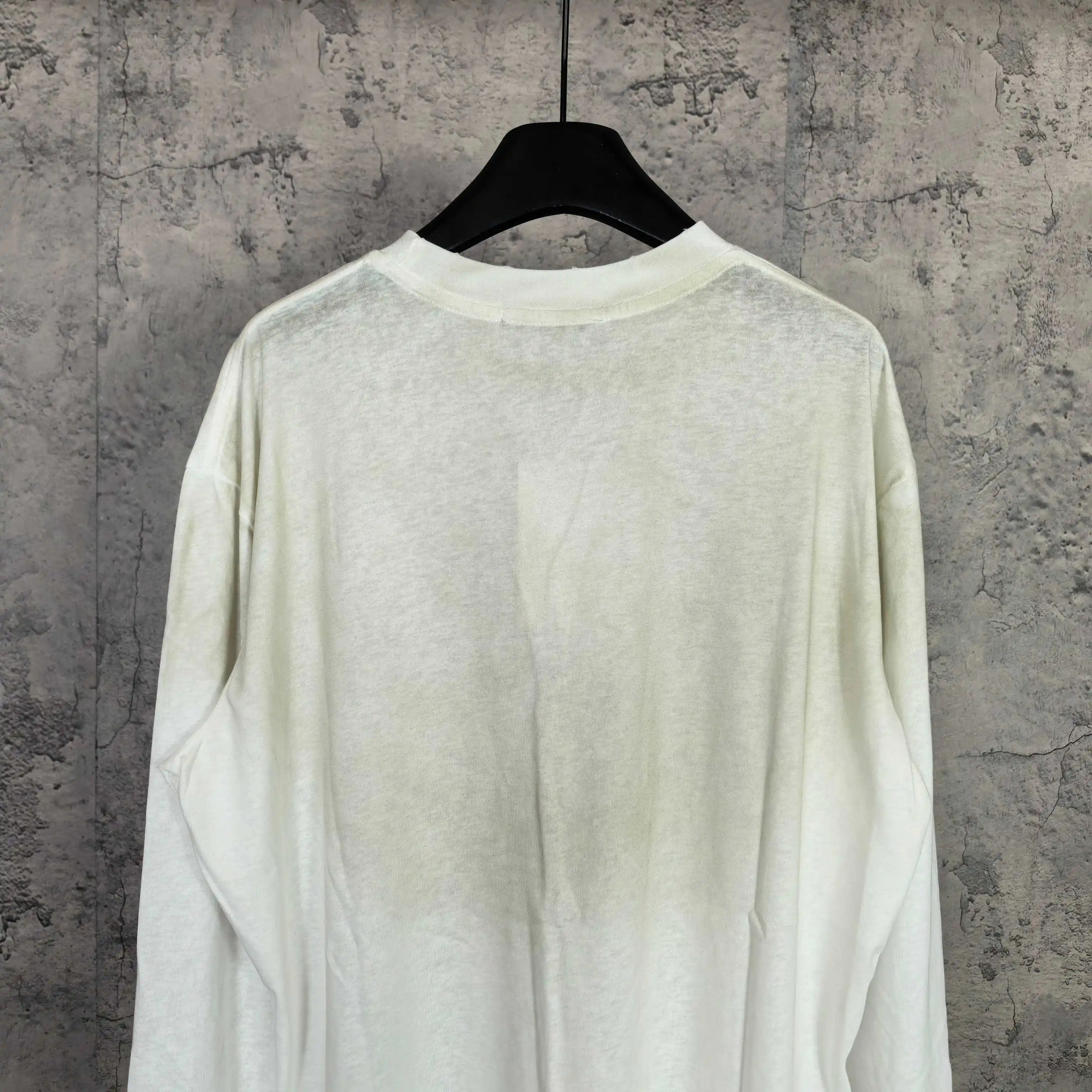 1996 Logo Distressed Long-Sleeve T-Shirt D14024567 — view 6