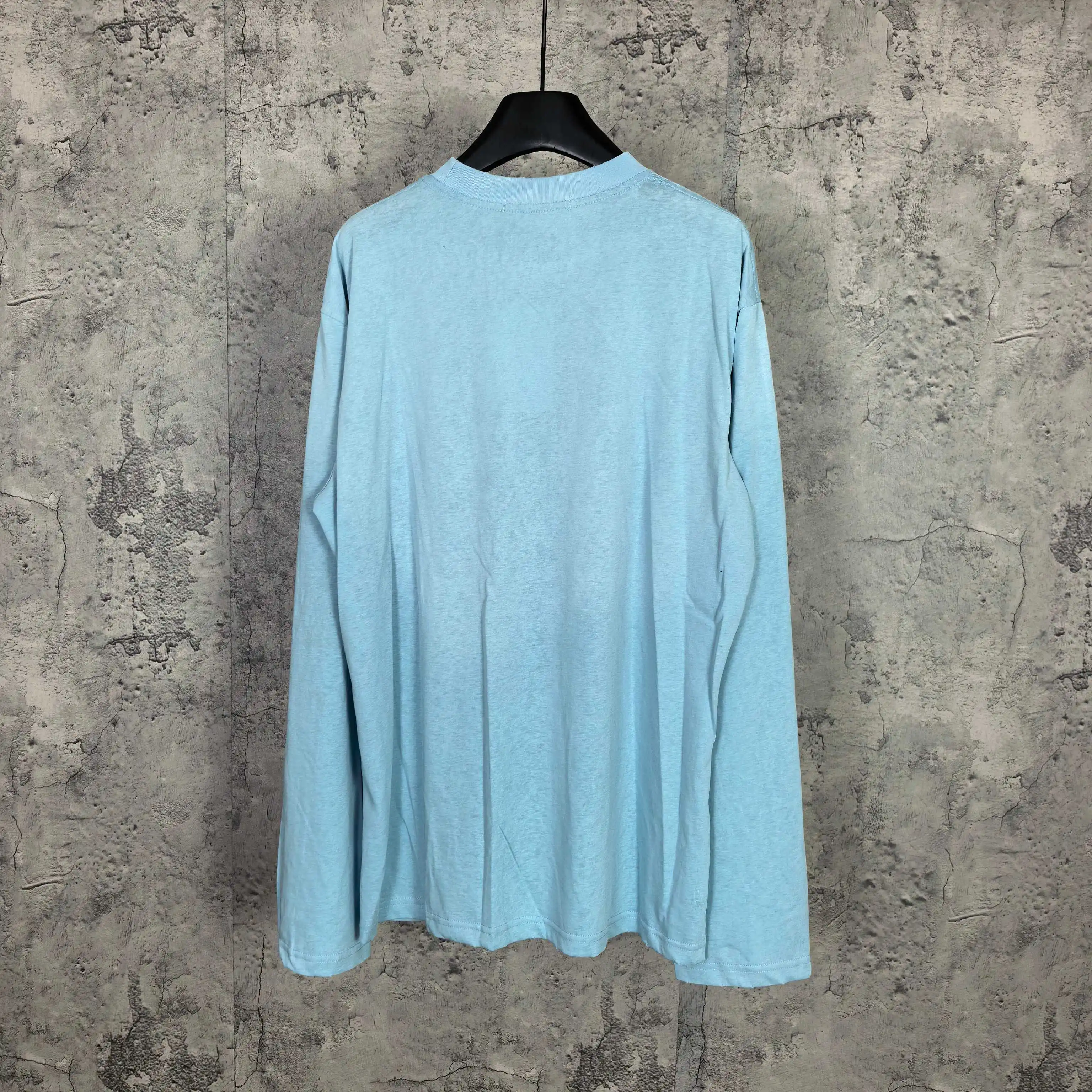 1996 Logo Distressed Long-Sleeve T-Shirt D14024565 — view 2