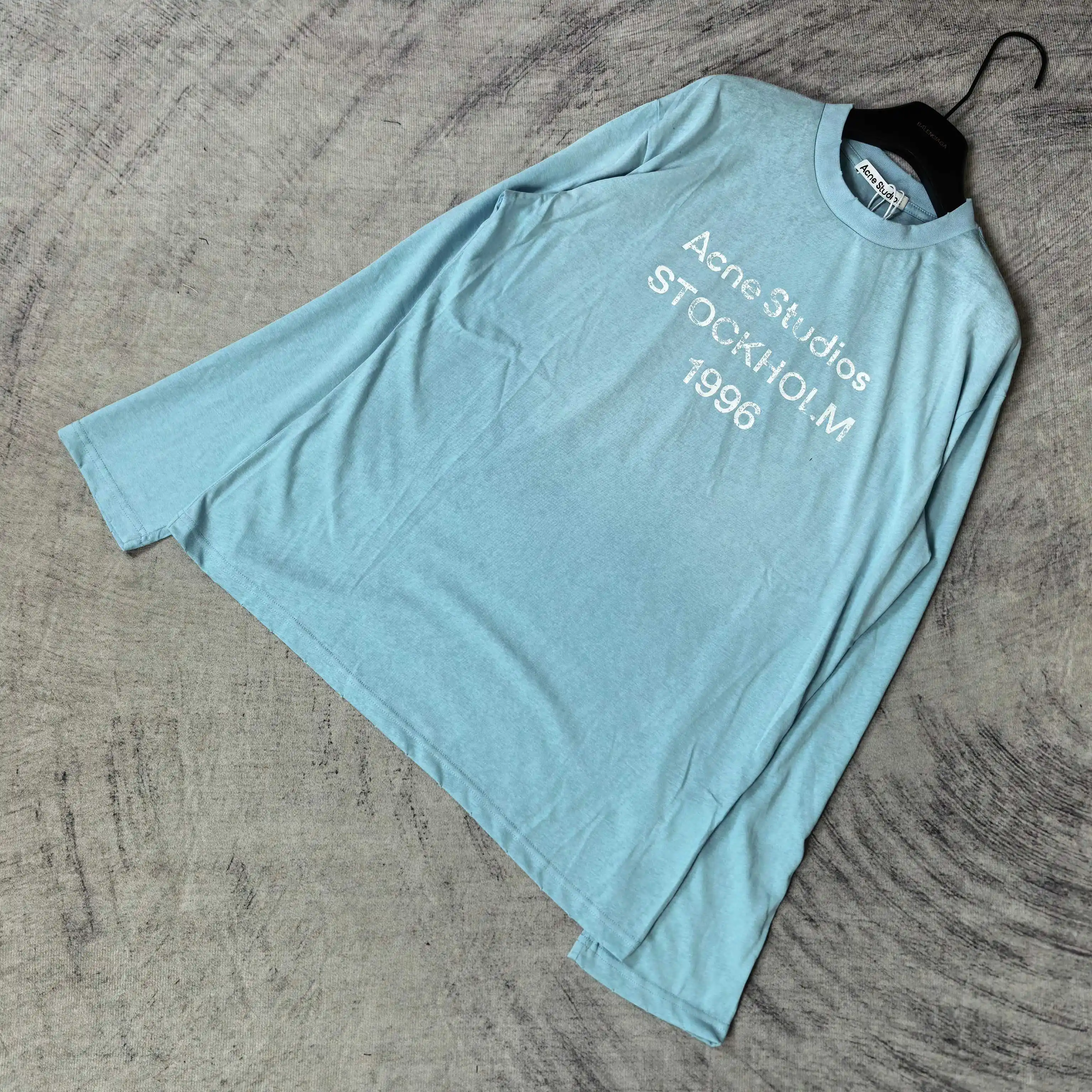 1996 Logo Distressed Long-Sleeve T-Shirt D14024565 — view 4