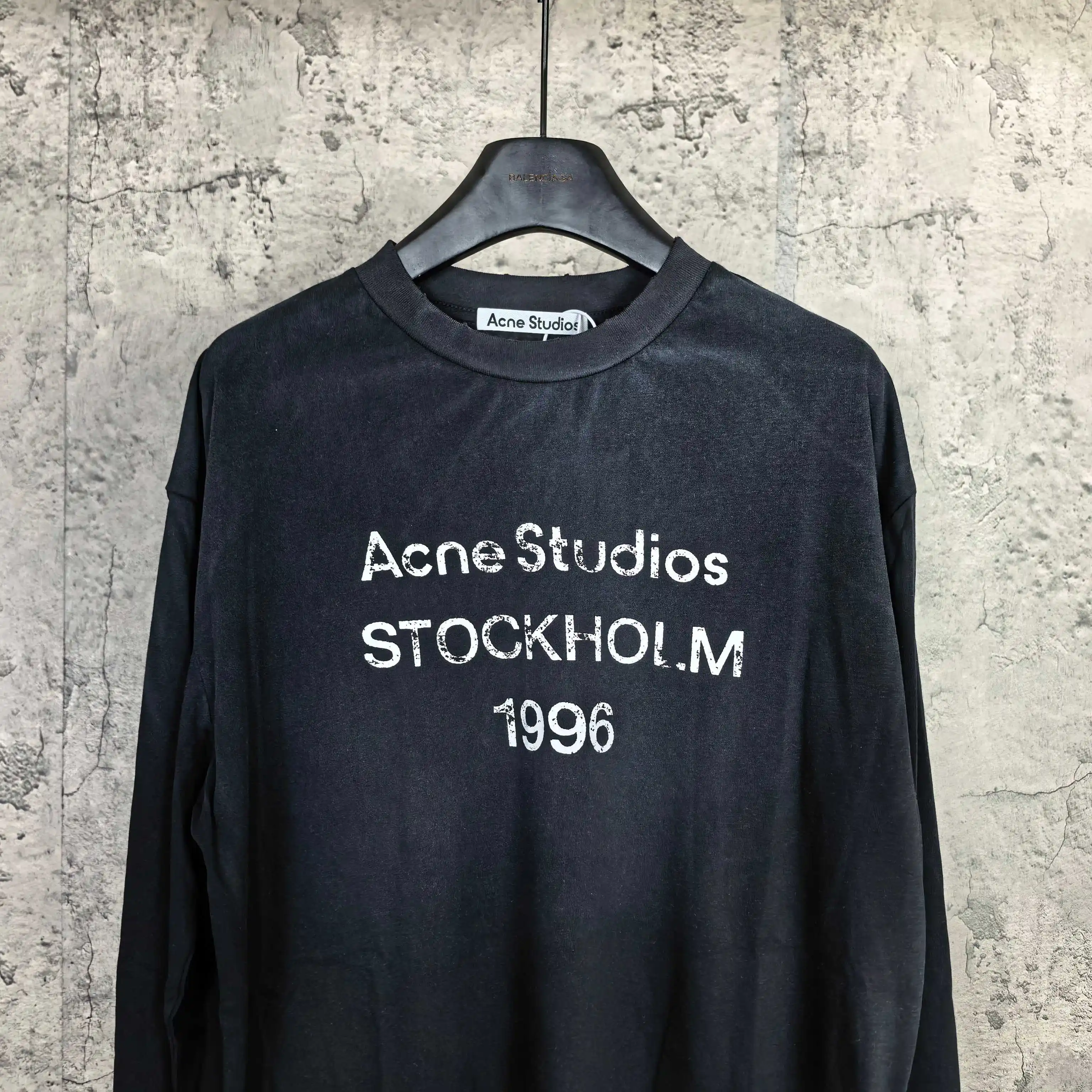 1996 Logo Print Long-Sleeve T-Shirt D14024568 — view 3