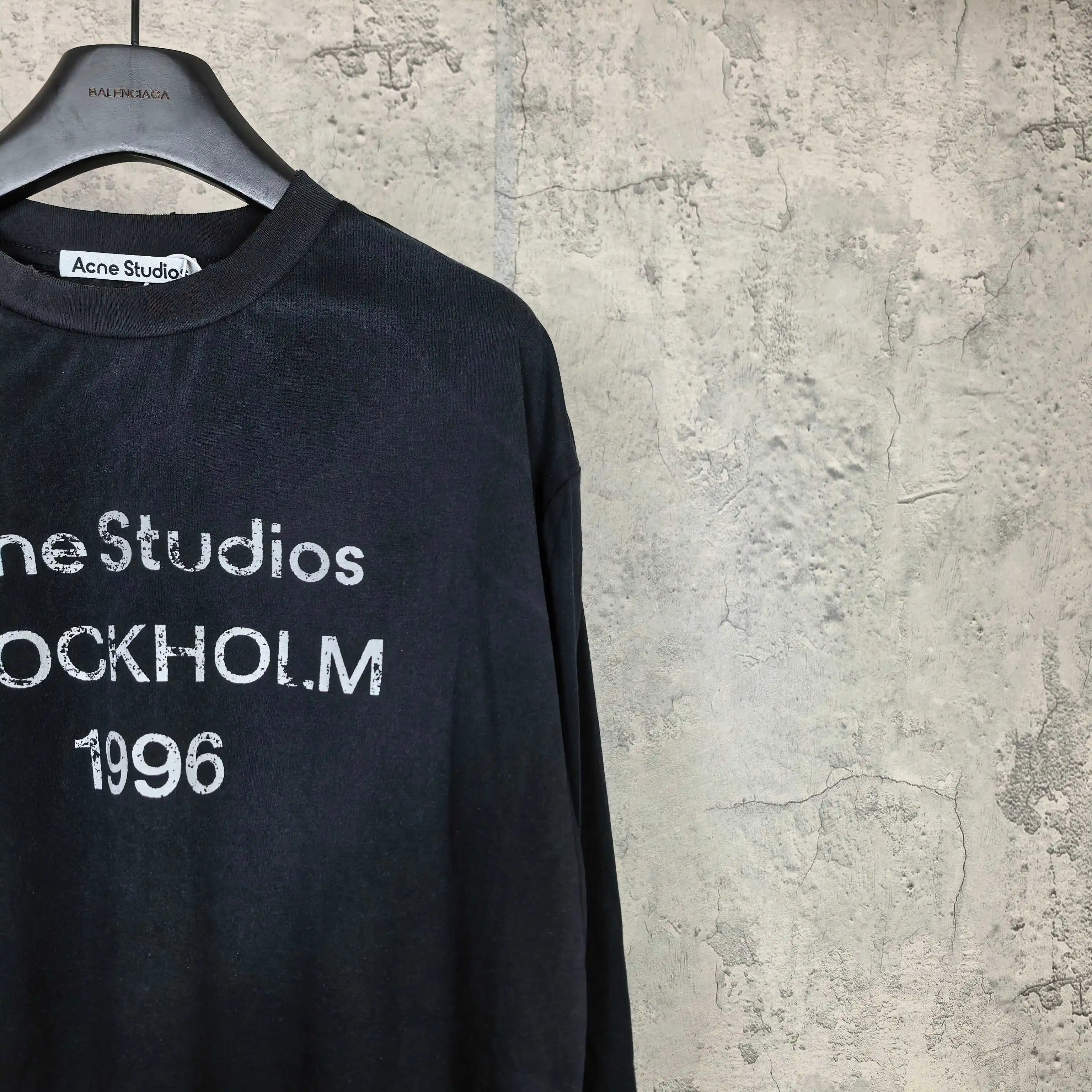 1996 Logo Print Long-Sleeve T-Shirt D14024568 — view 9
