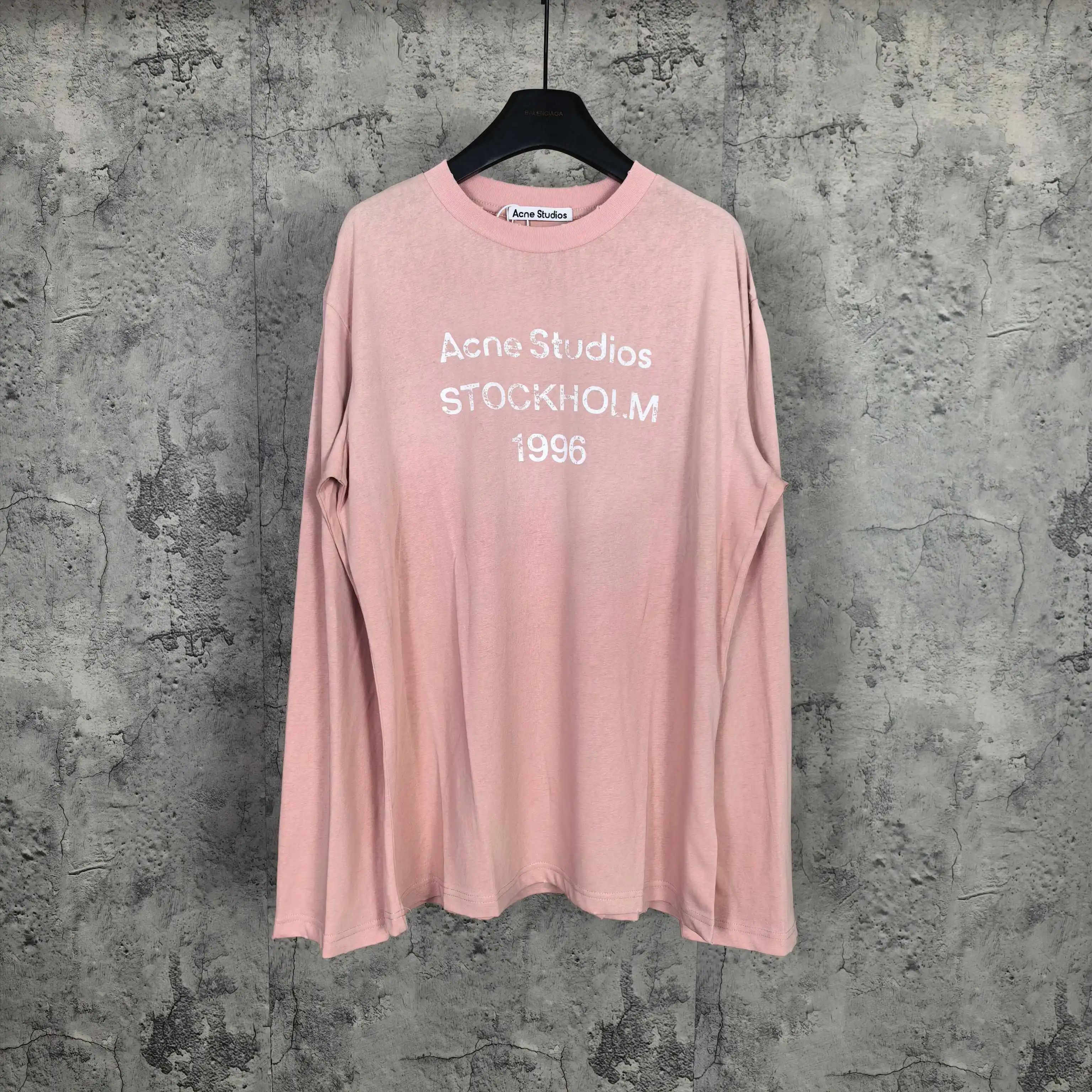 1996 Logo Print Distressed Long-Sleeve T-Shirt D14024566