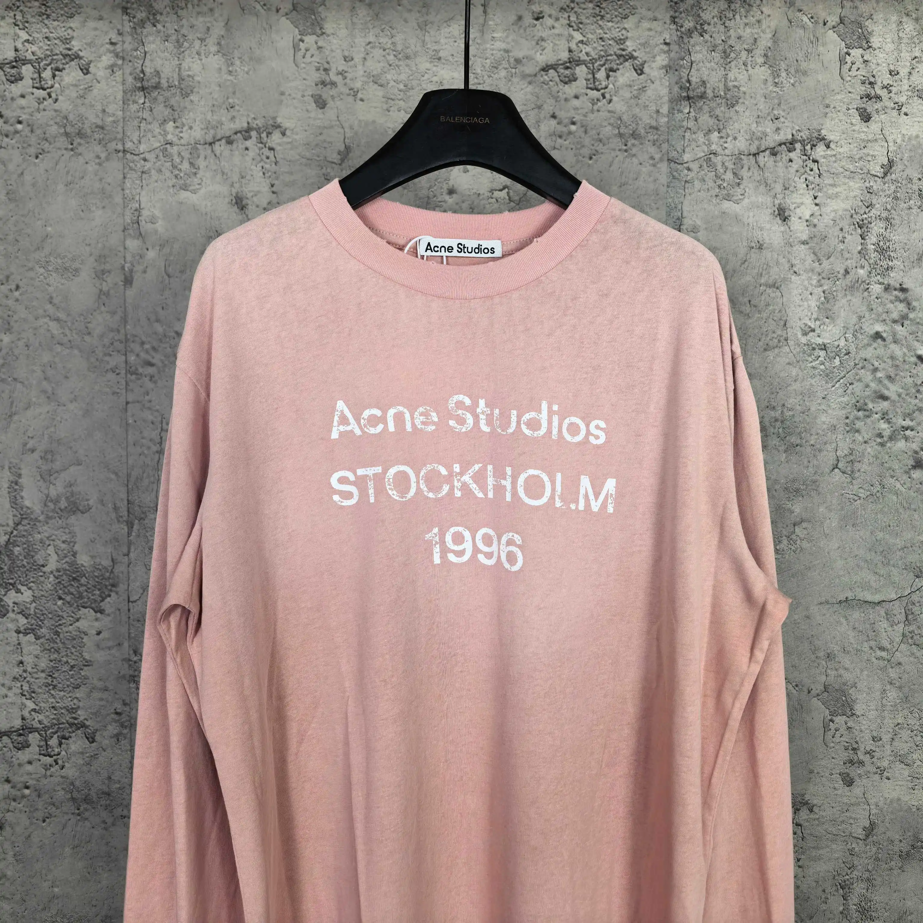 1996 Logo Print Distressed Long-Sleeve T-Shirt D14024566 — view 3