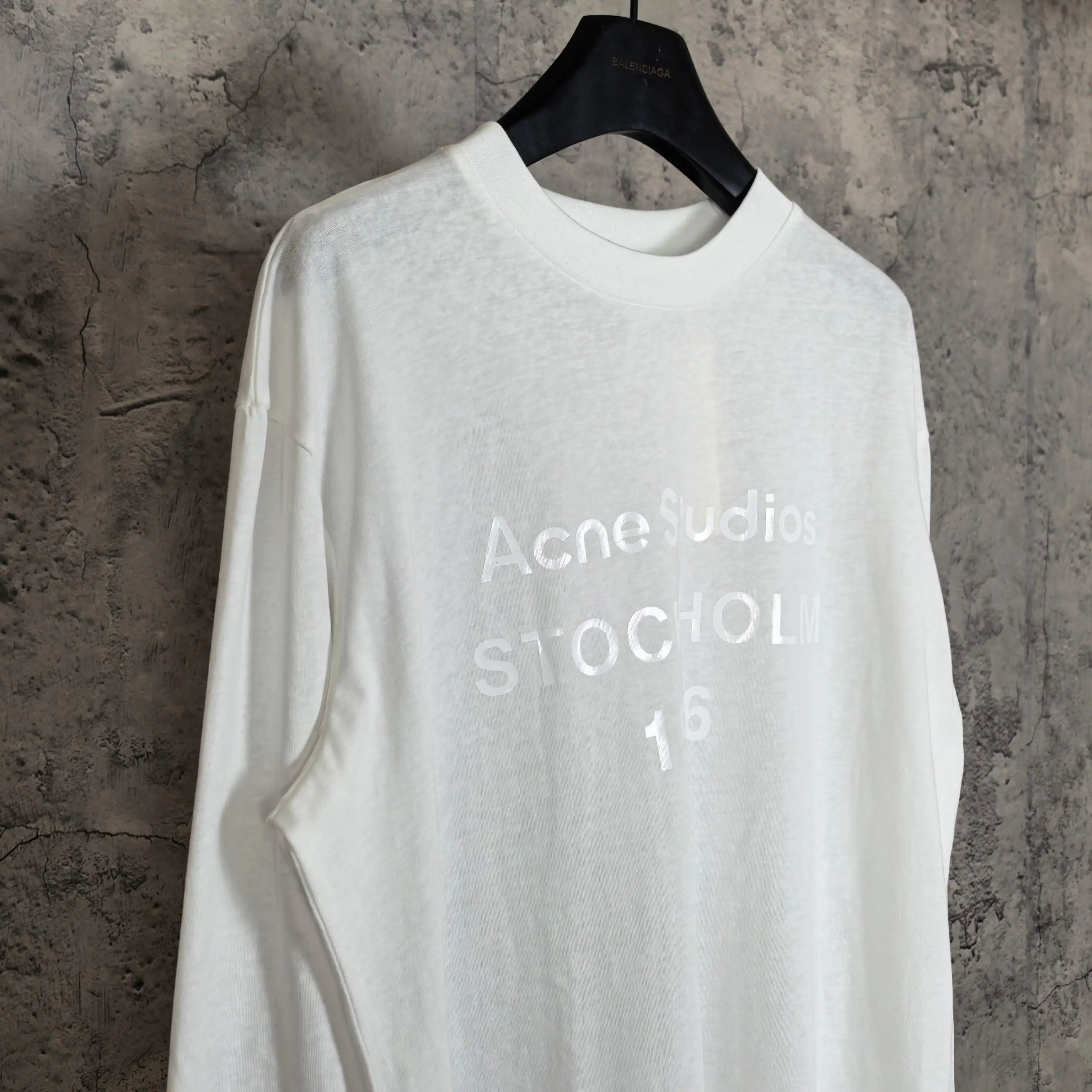 1996 Logo Long-Sleeve T-Shirt D14024556 — view 7