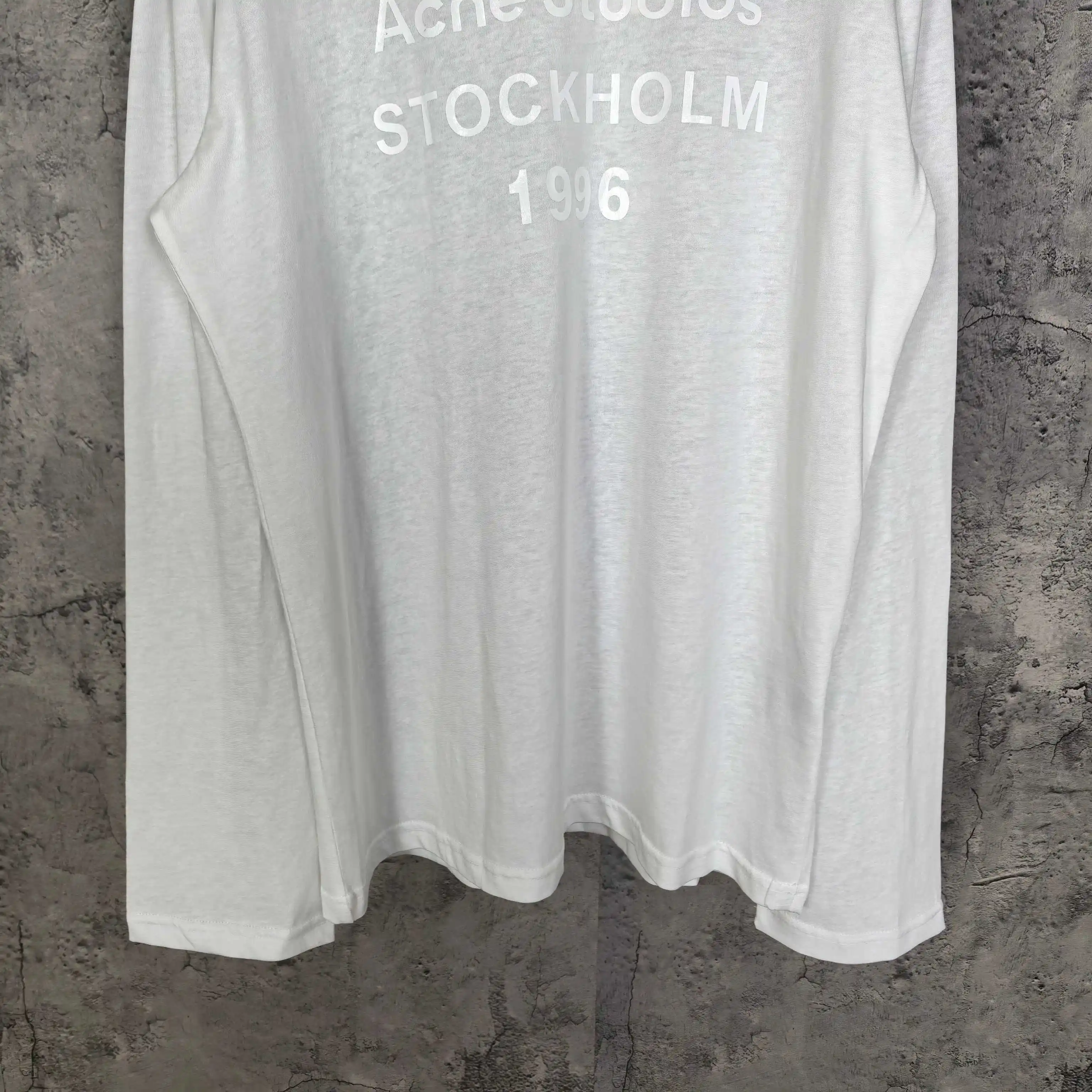 1996 Logo Long-Sleeve T-Shirt D14024556 — view 10
