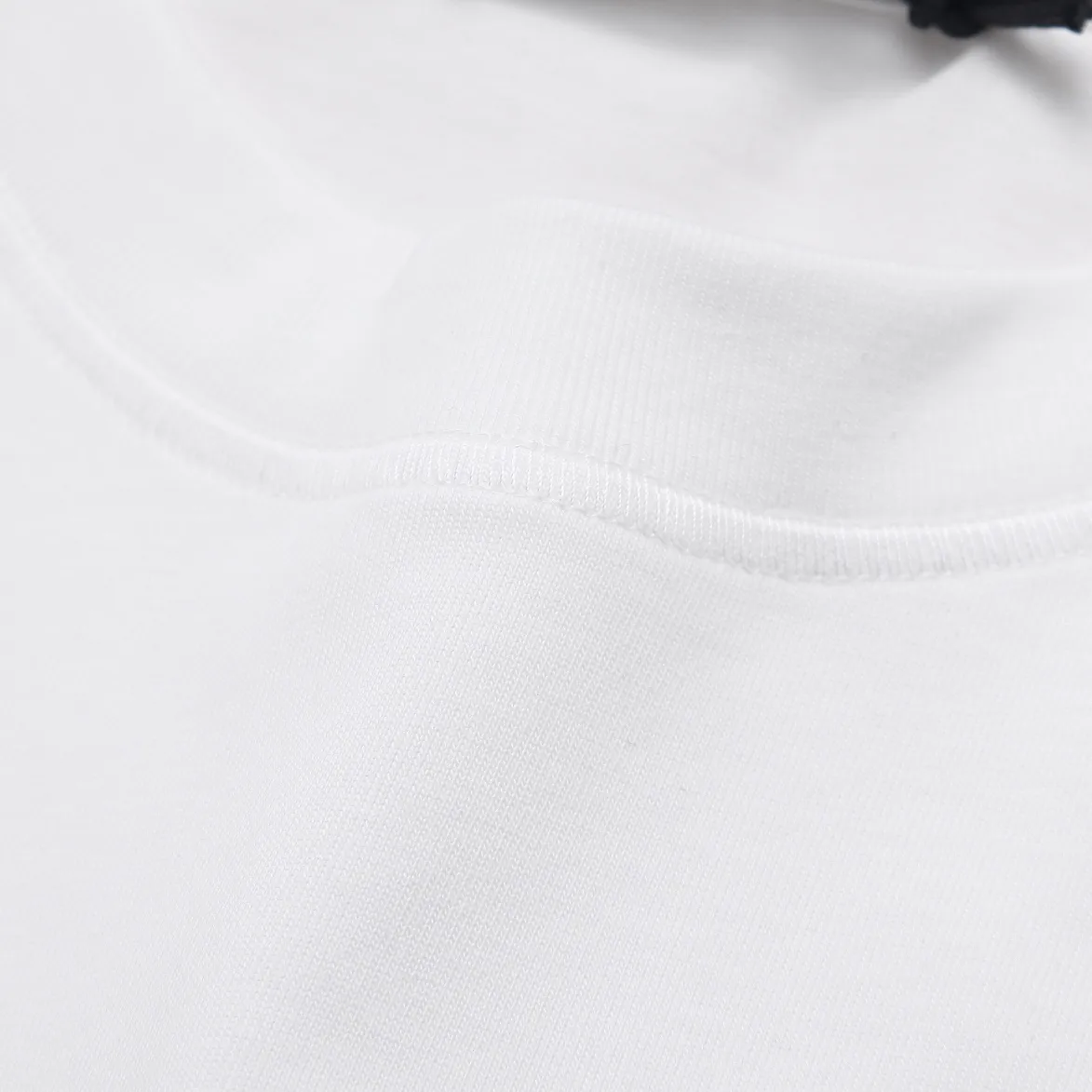 Compass Patch Cargo Pocket T-Shirt D14012516 — view 4