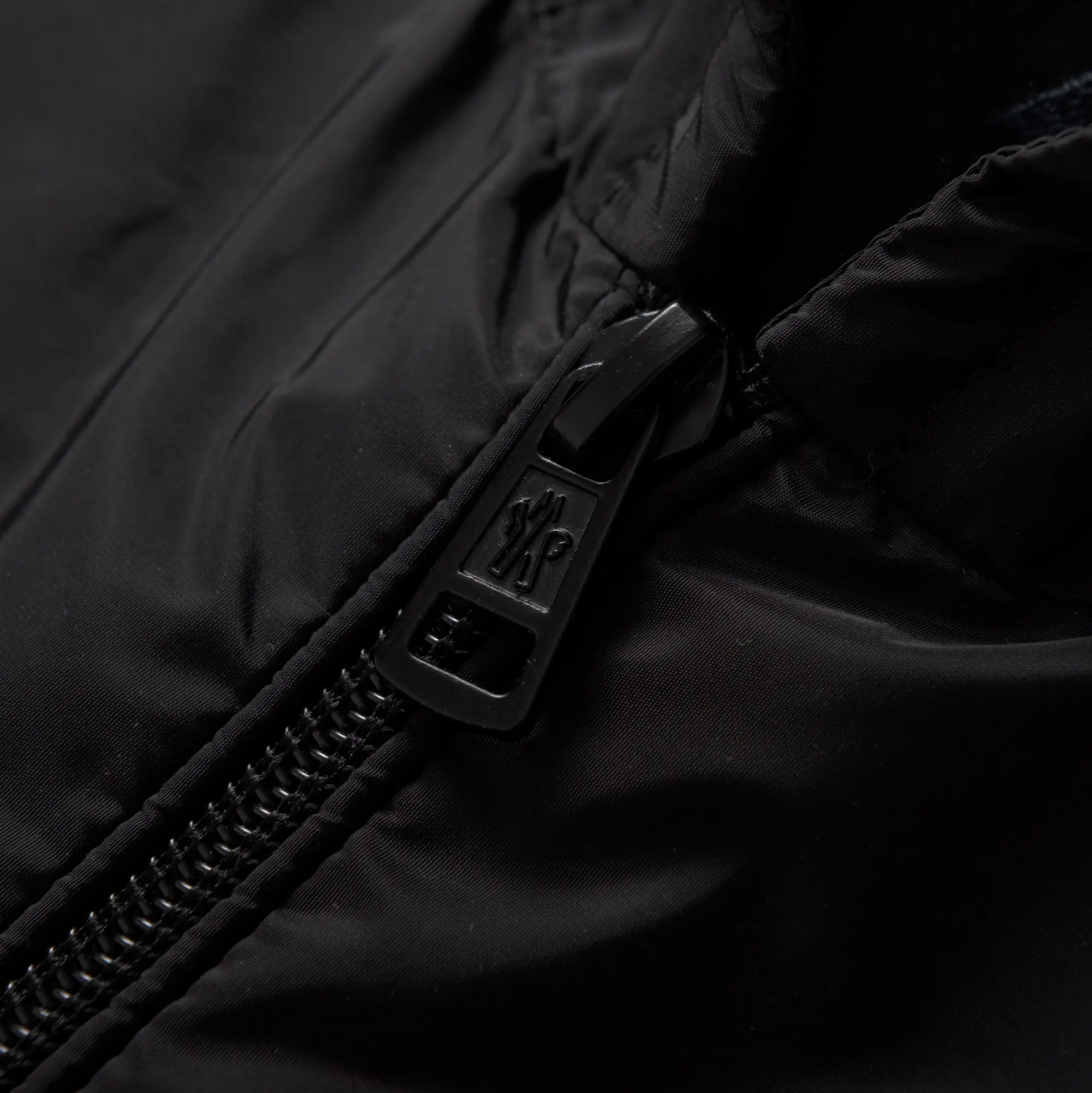 Moncoeur Heart Logo Hooded Nylon Jacket D14521660 — view 5
