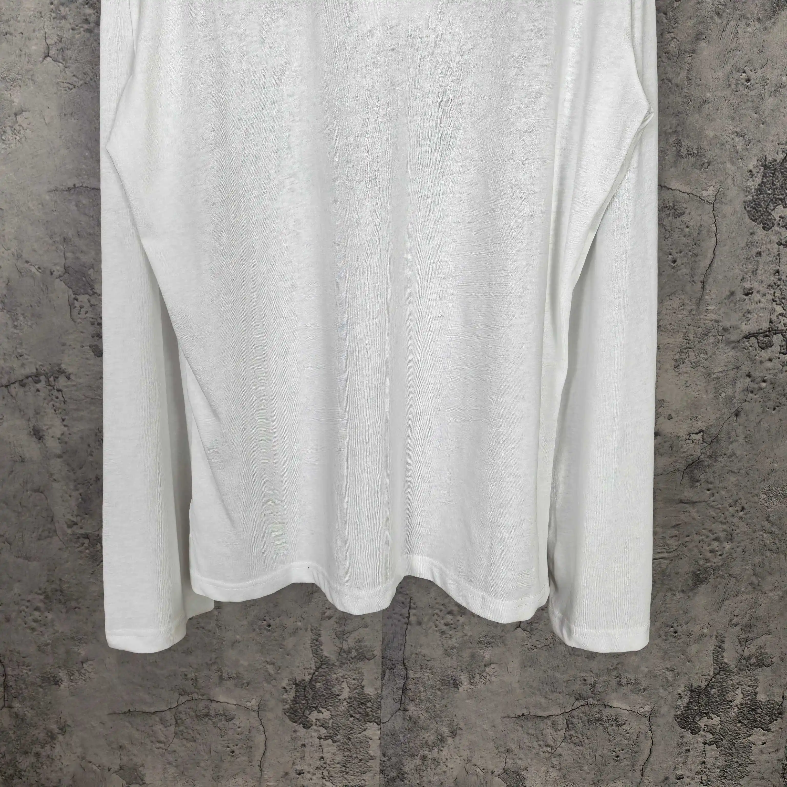 Logo Print Long-Sleeve T-Shirt D14524528 — view 11