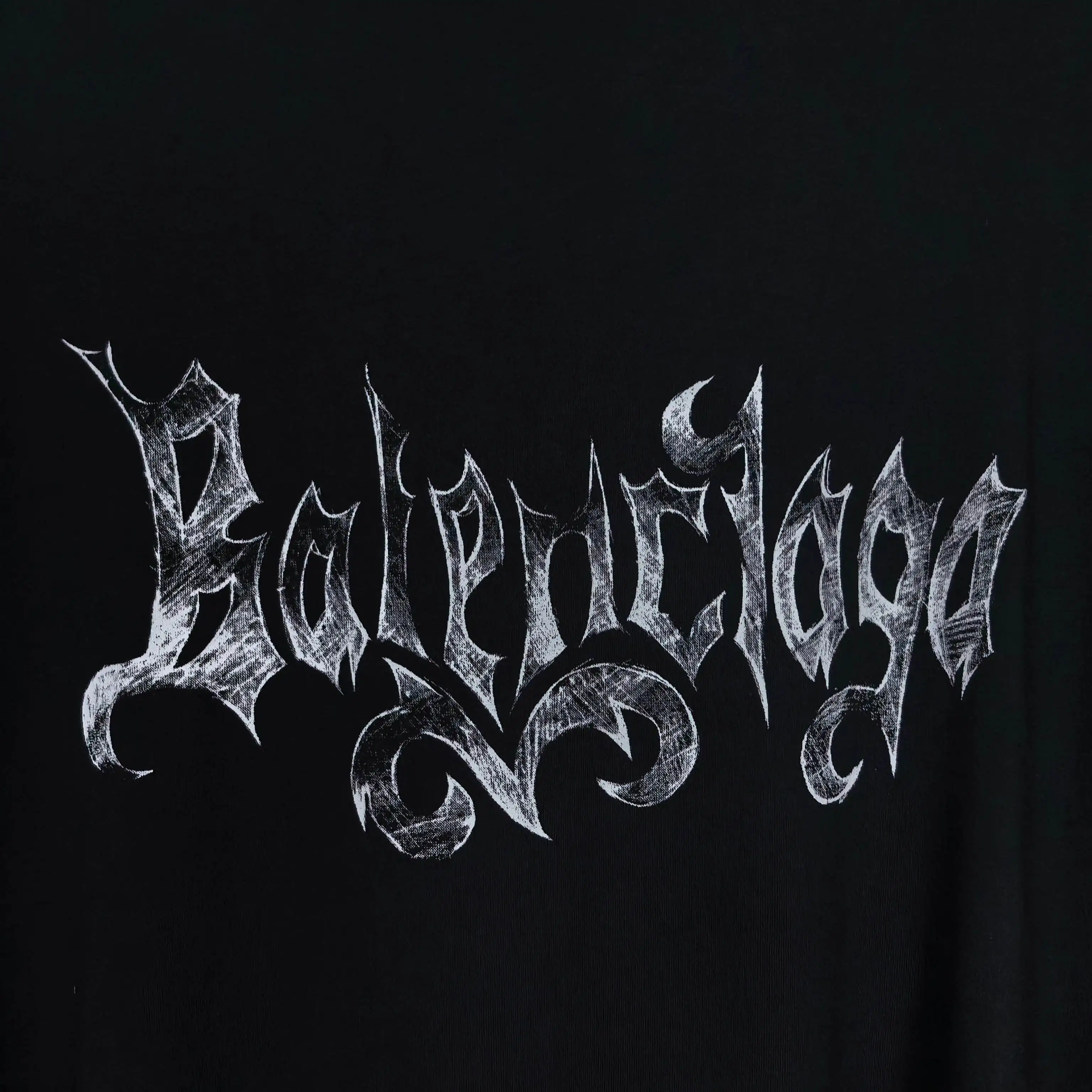 Gothic Logo Print Oversized T-Shirt D14524475 — view 9