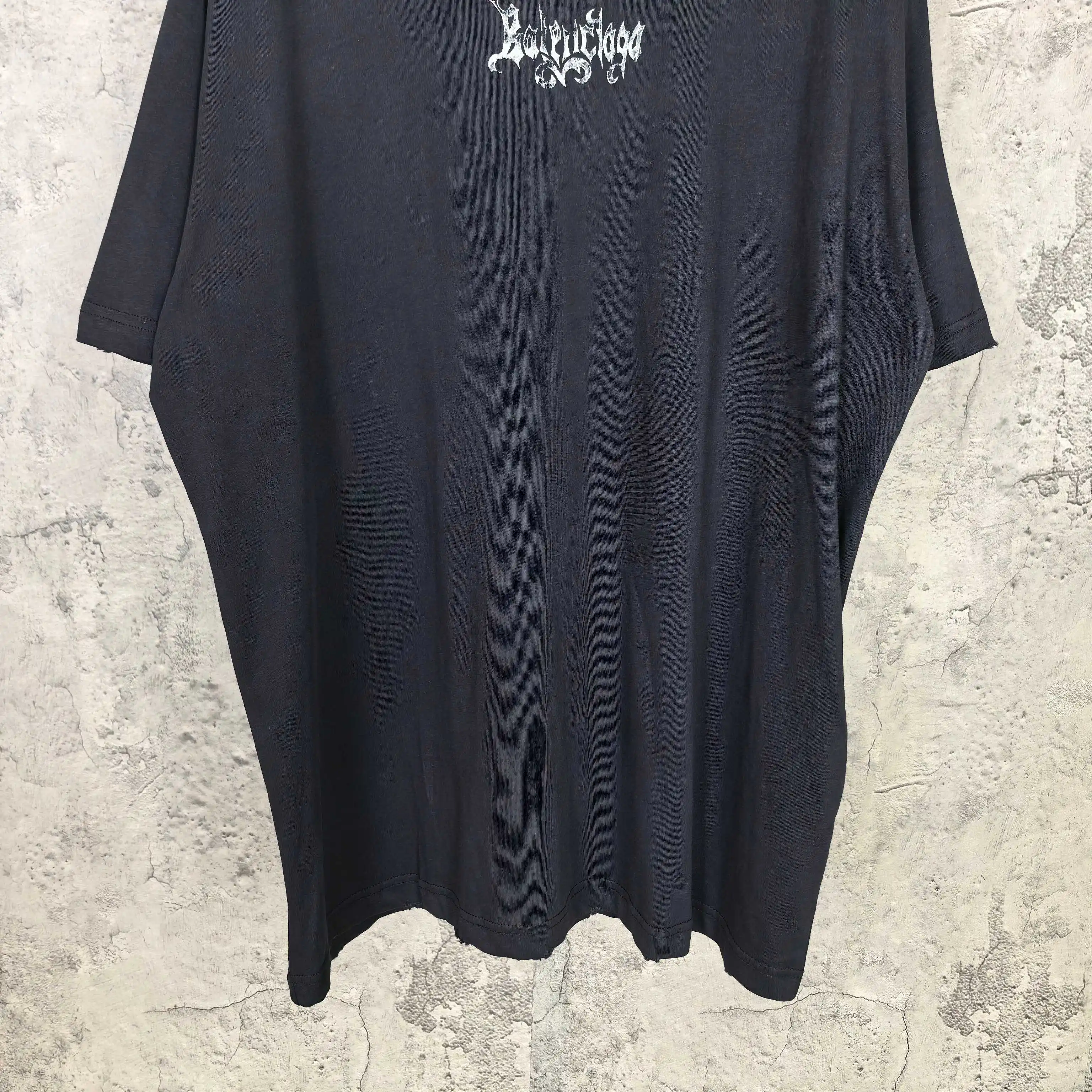 Gothic Logo Print Oversized T-Shirt D14524475 — view 10
